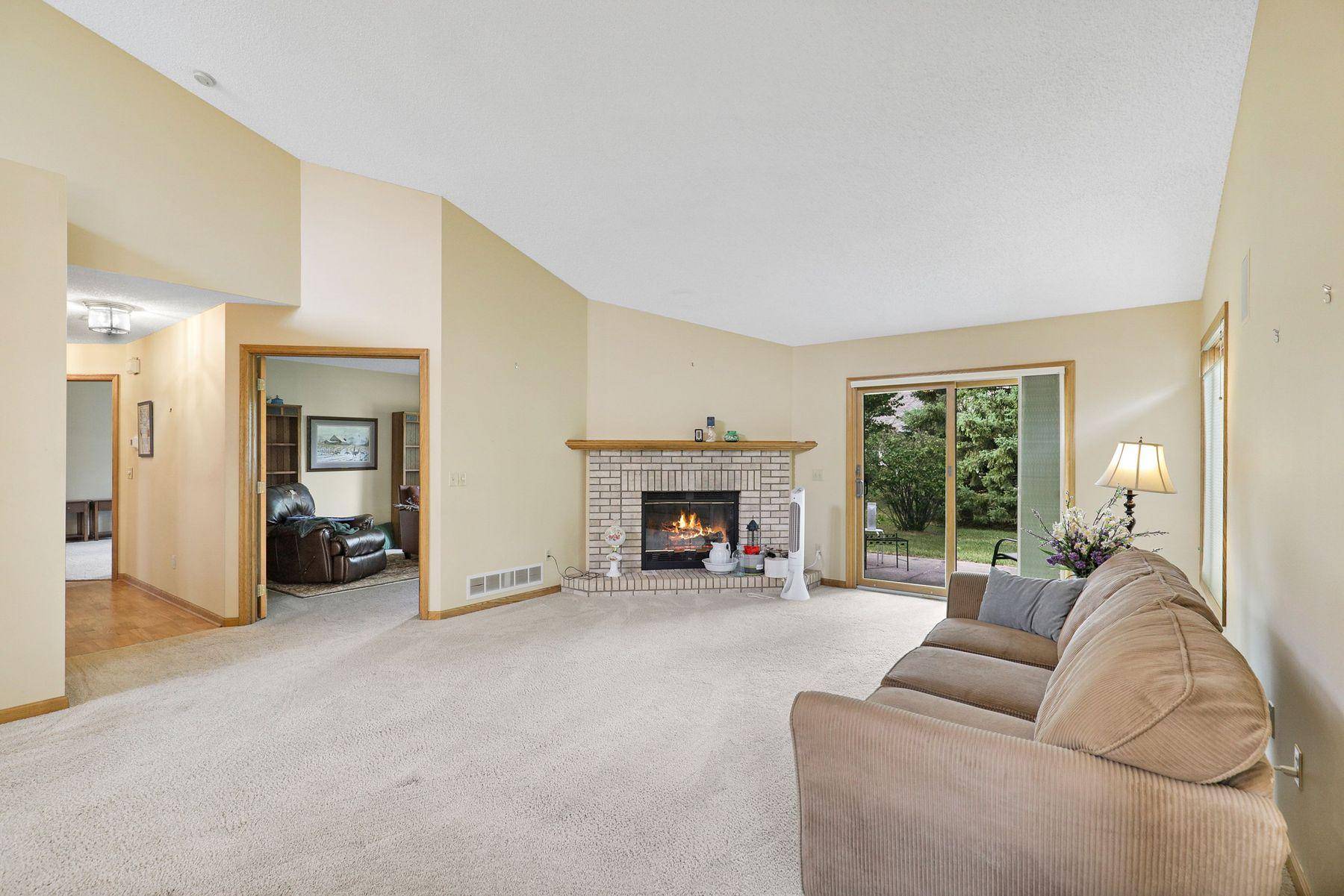 5611 Dunlap AVE N, Shoreview, MN 55126