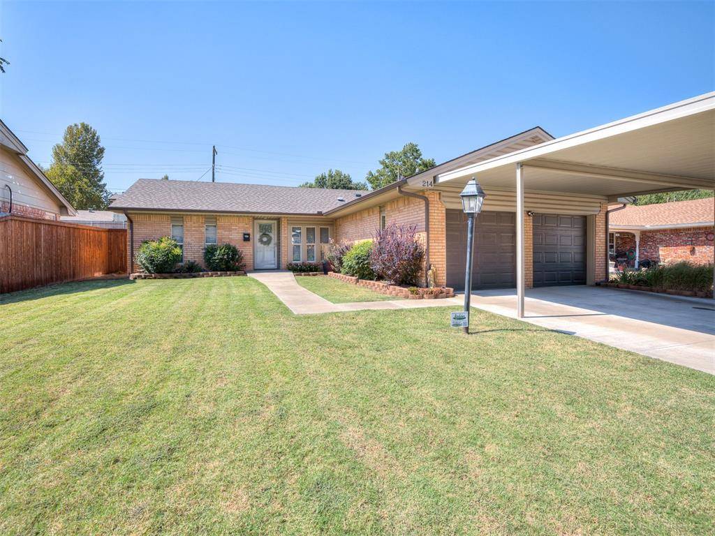 214 Tanglewood DR, Yukon, OK 73099