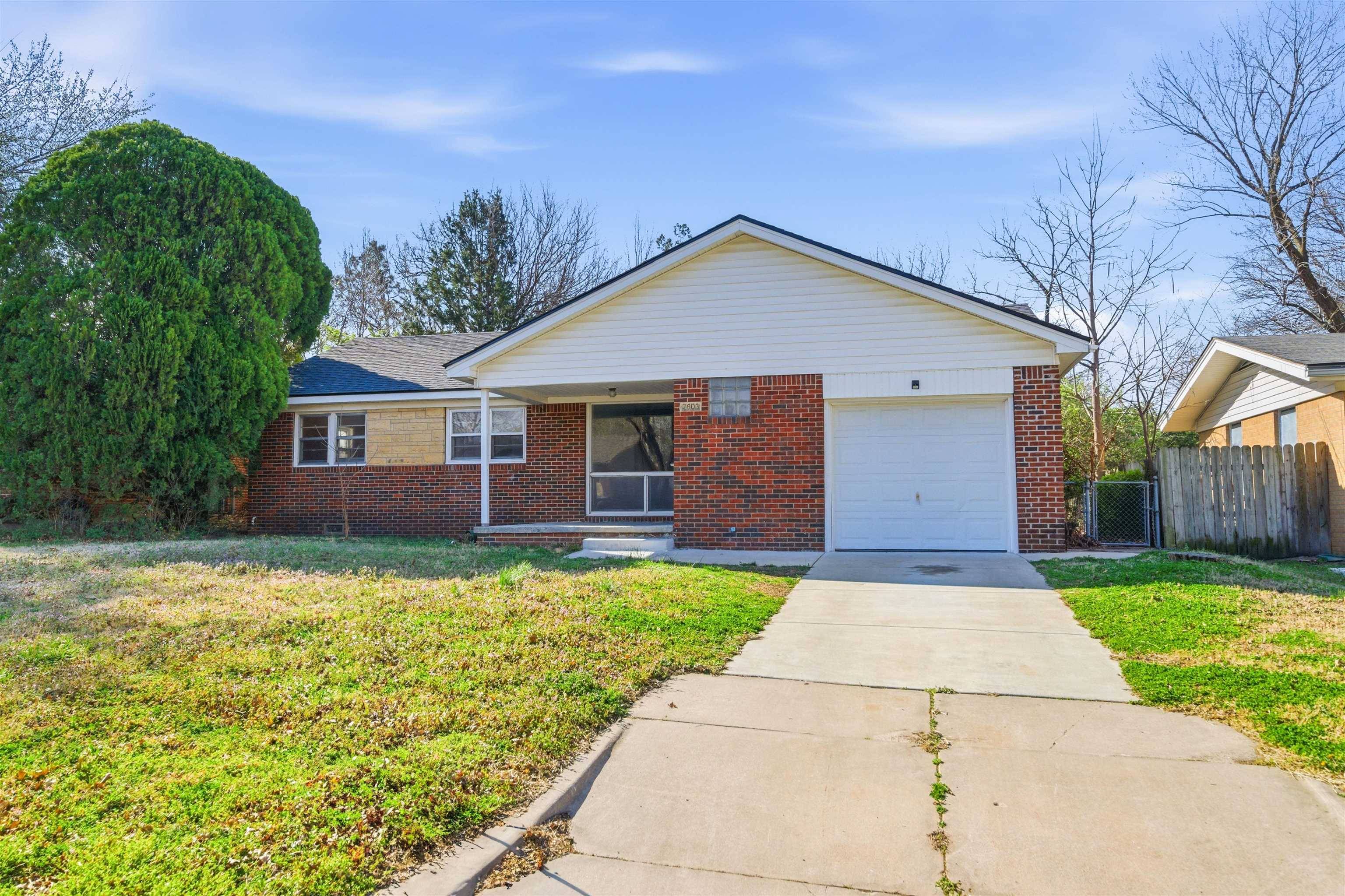 7603 E Gilbert St, Wichita, KS 67207