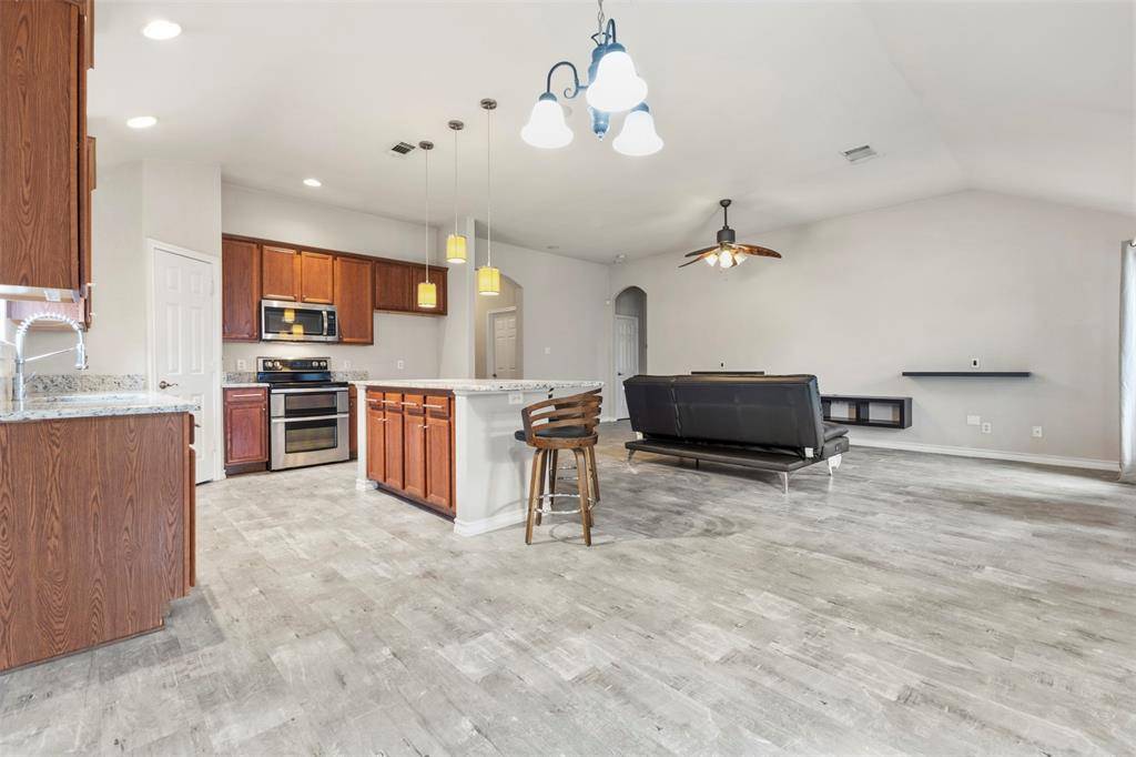 937 Behrens Court, Crowley, TX 76036