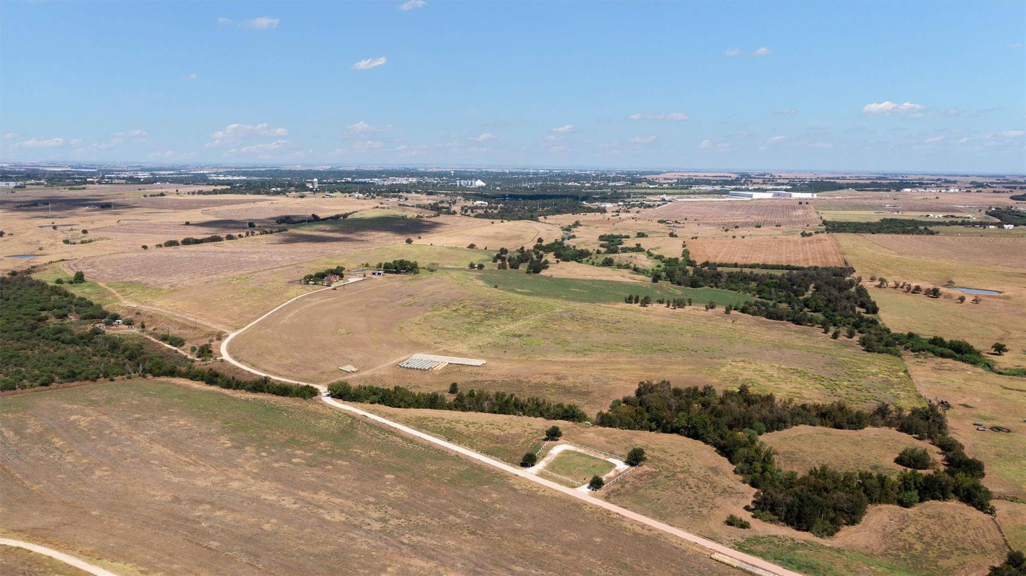 600 County Rd 447 RD, Taylor, TX 76574