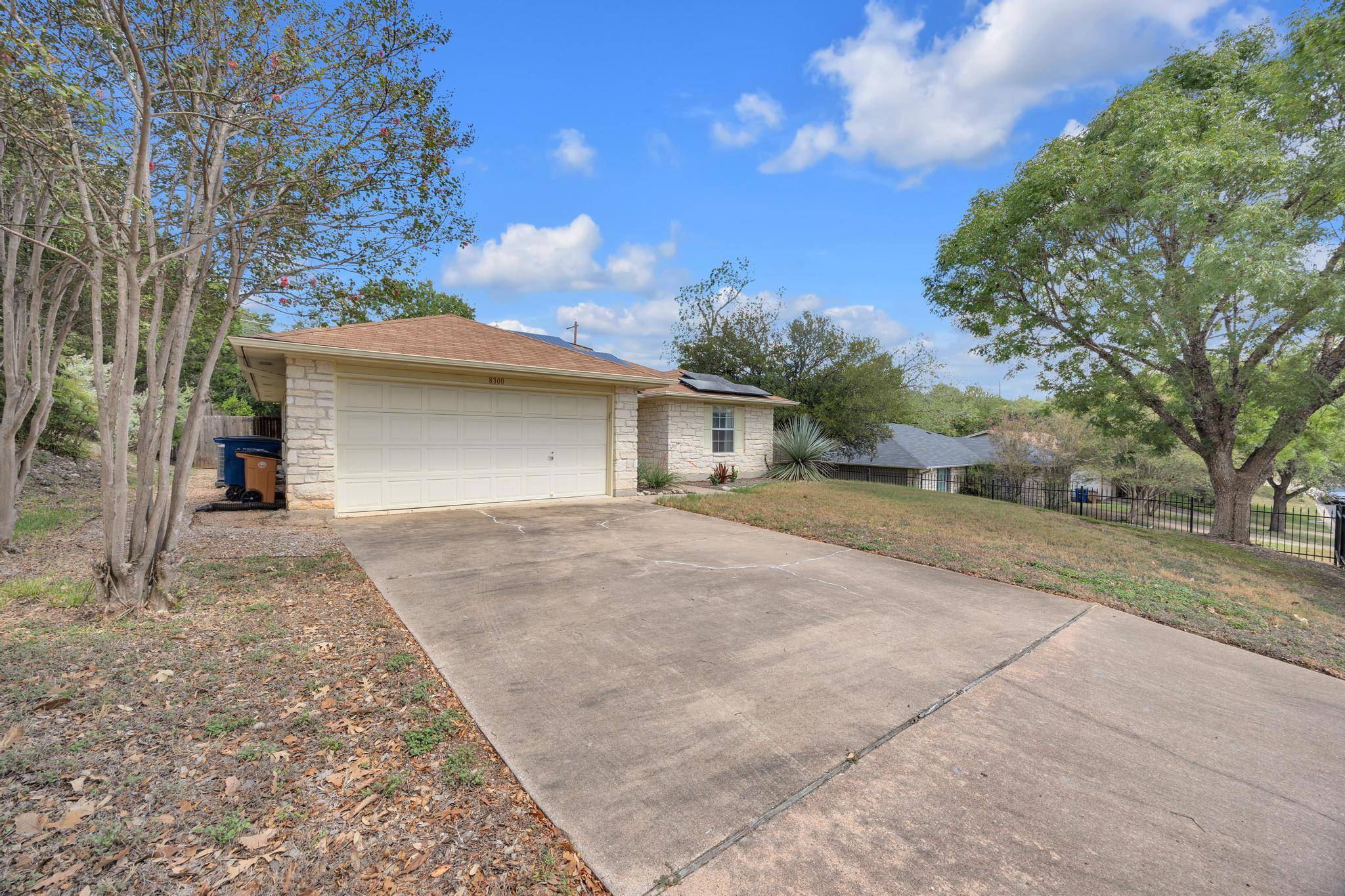 8300 Red Willow DR, Austin, TX 78736