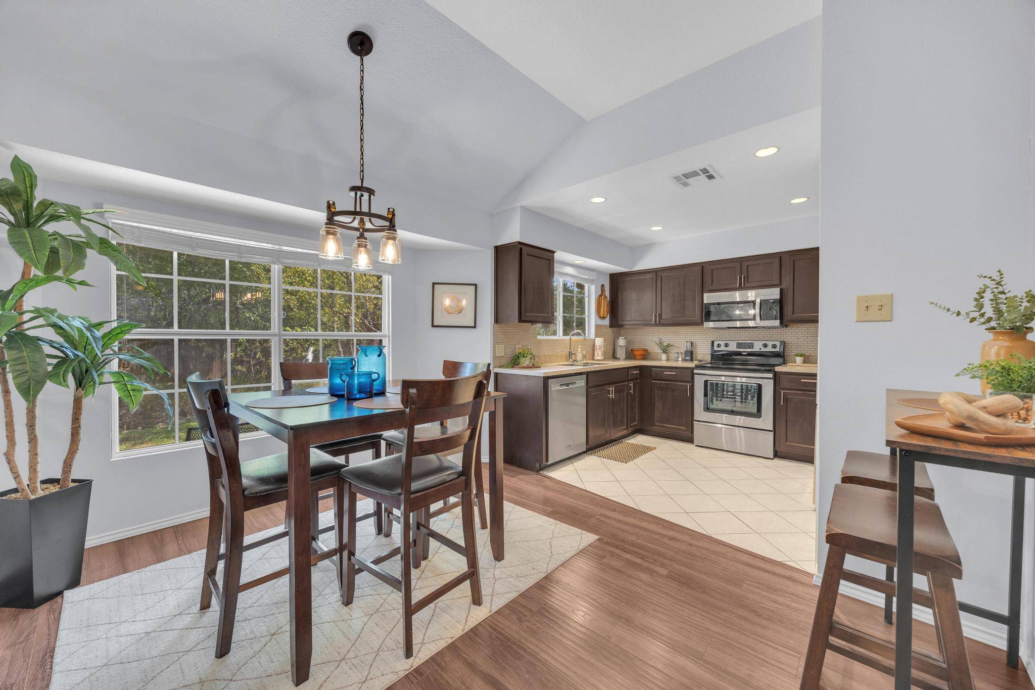 8300 Red Willow DR, Austin, TX 78736