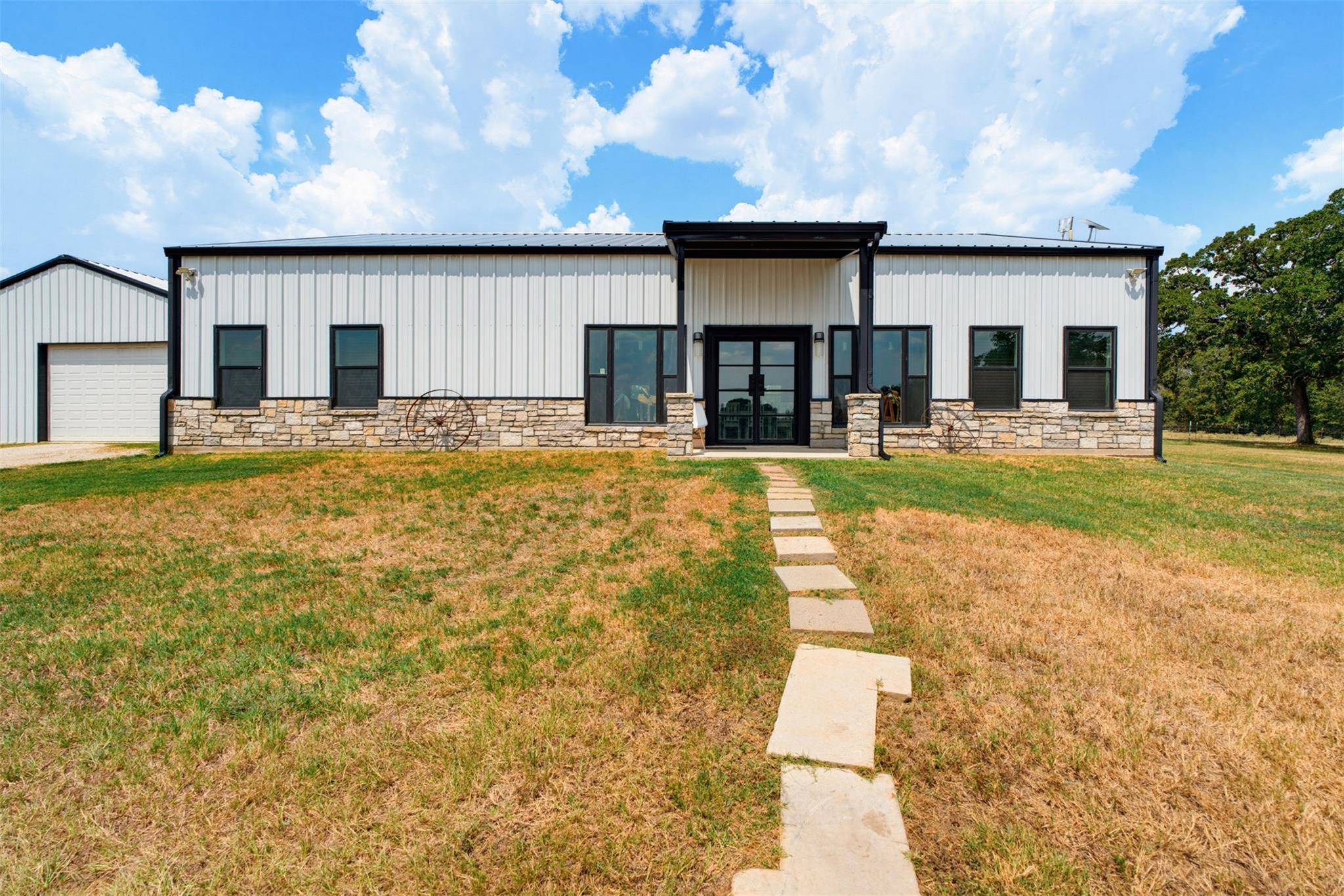 16905 Fm 112, Thrall, TX 76578