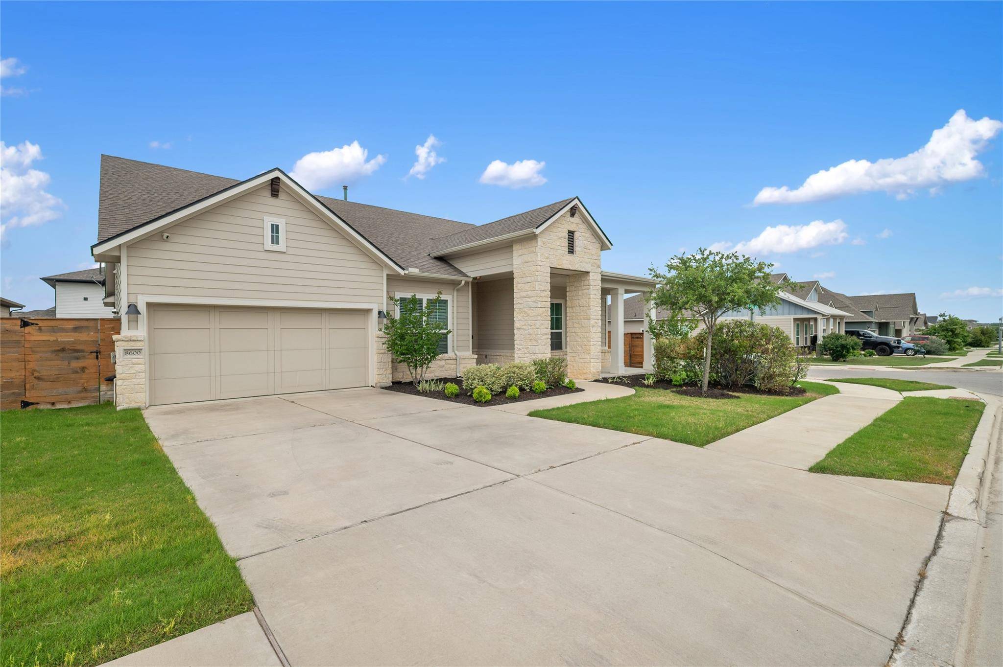 8600 Chrysler BND, Austin, TX 78744