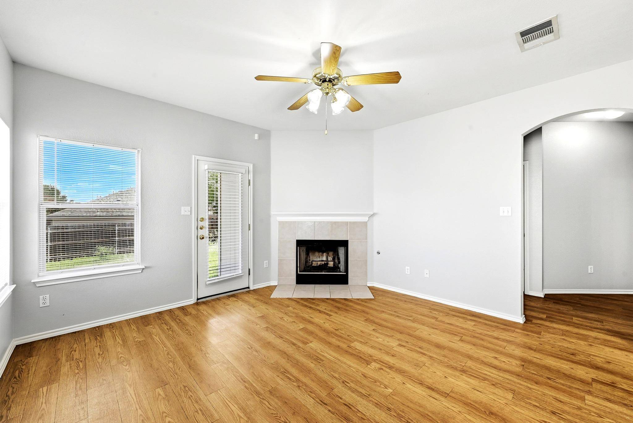 190 Pecanwood North, Kyle, TX 78640