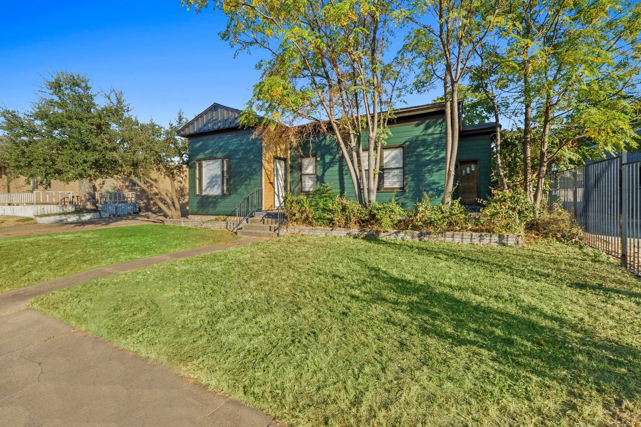 1308 E 12th ST #B, Austin, TX 78702