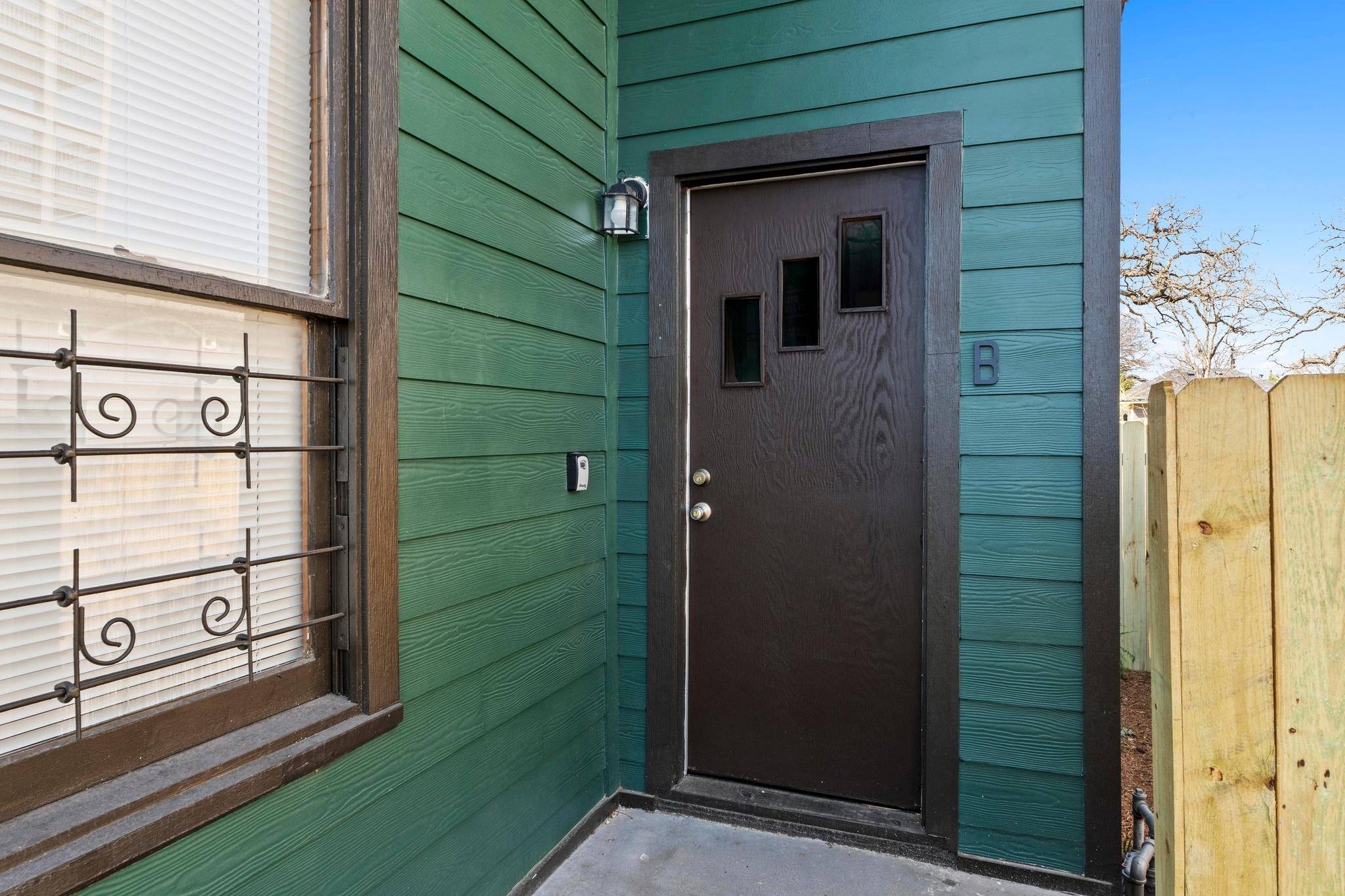 1308 E 12th ST #B, Austin, TX 78702
