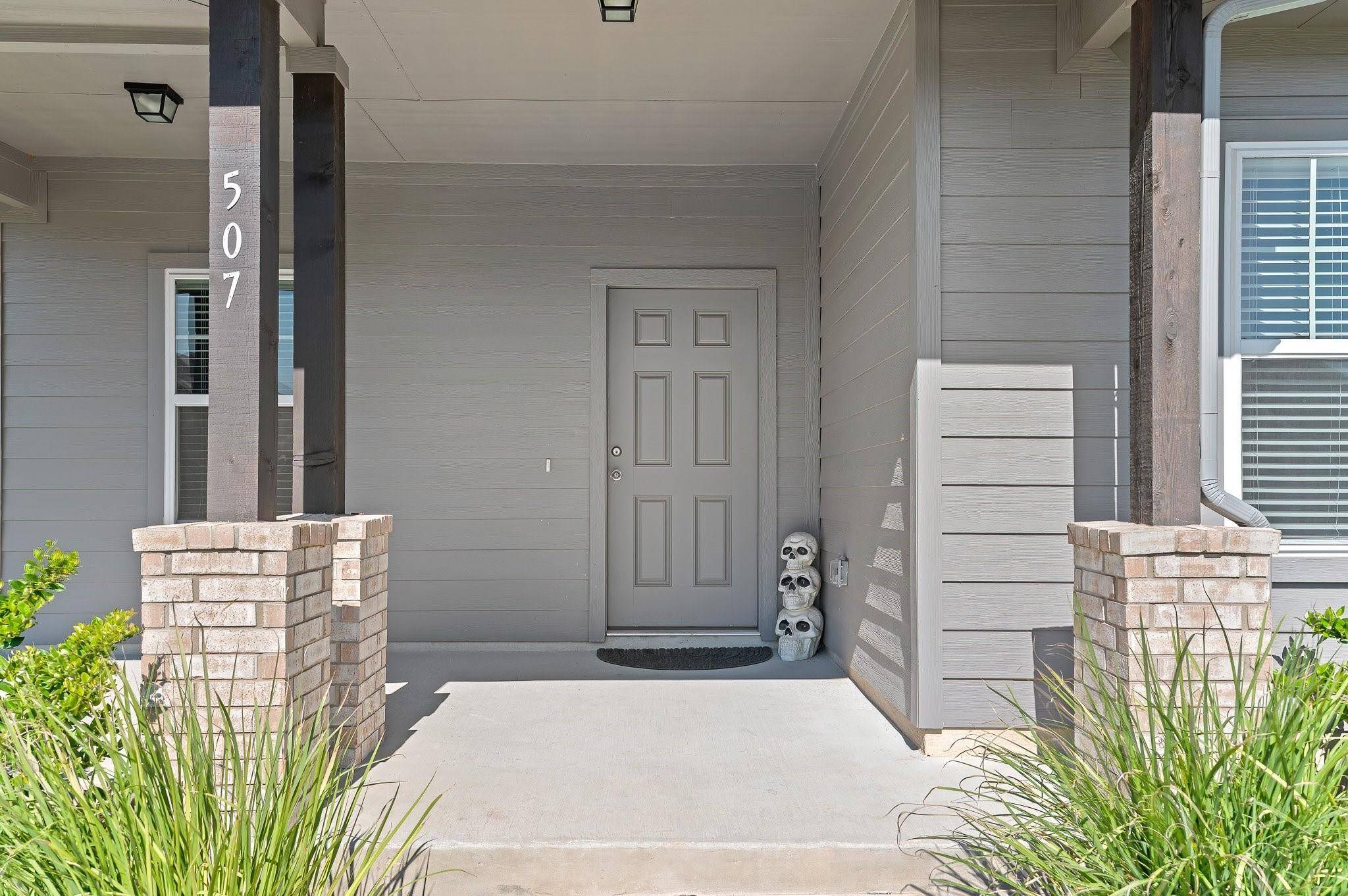 507 E Pulitzer DR, Hutto, TX 78634