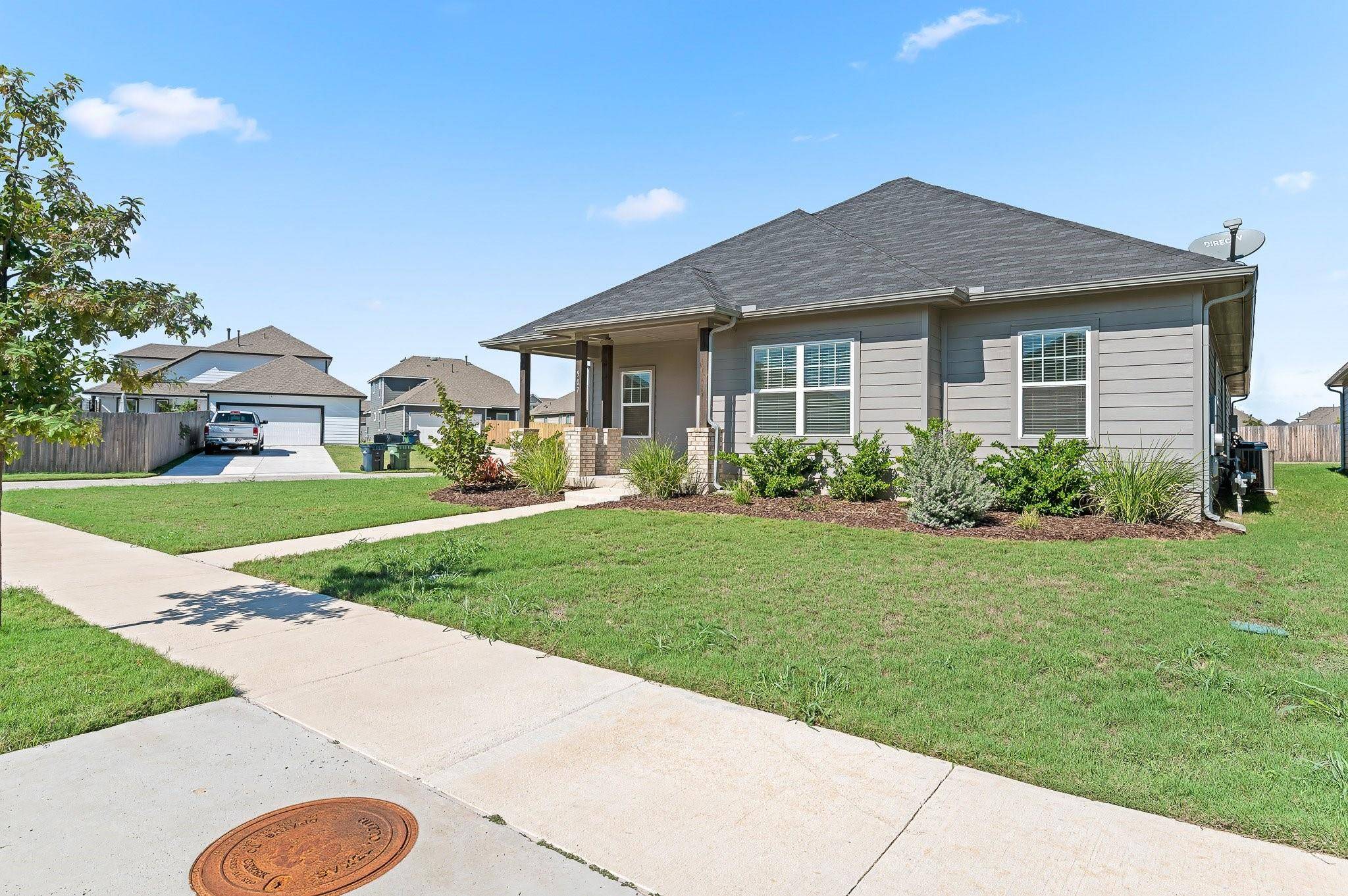 507 E Pulitzer DR, Hutto, TX 78634