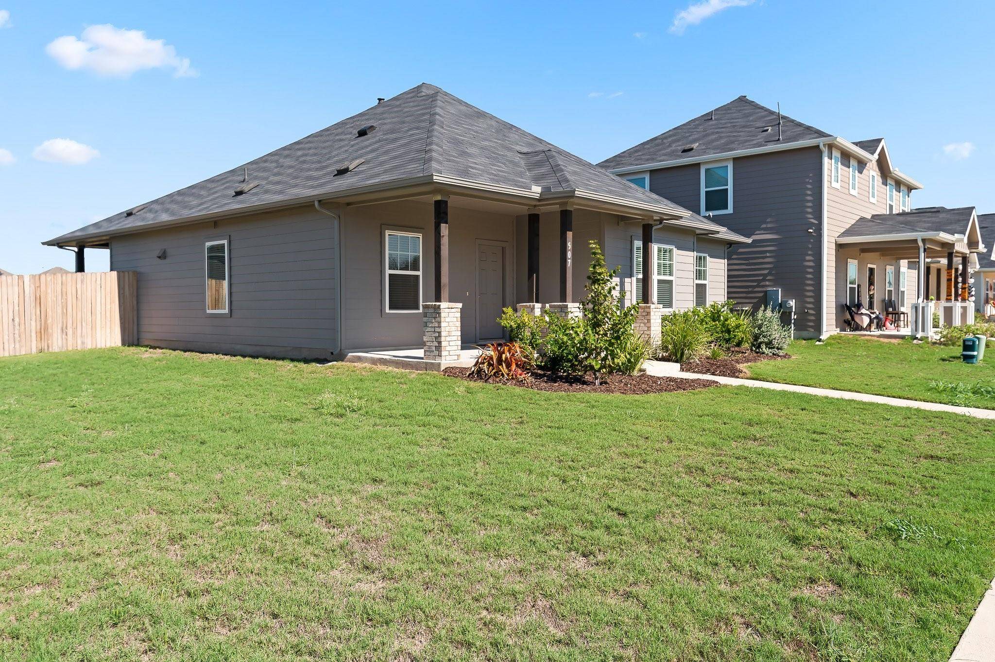507 E Pulitzer DR, Hutto, TX 78634