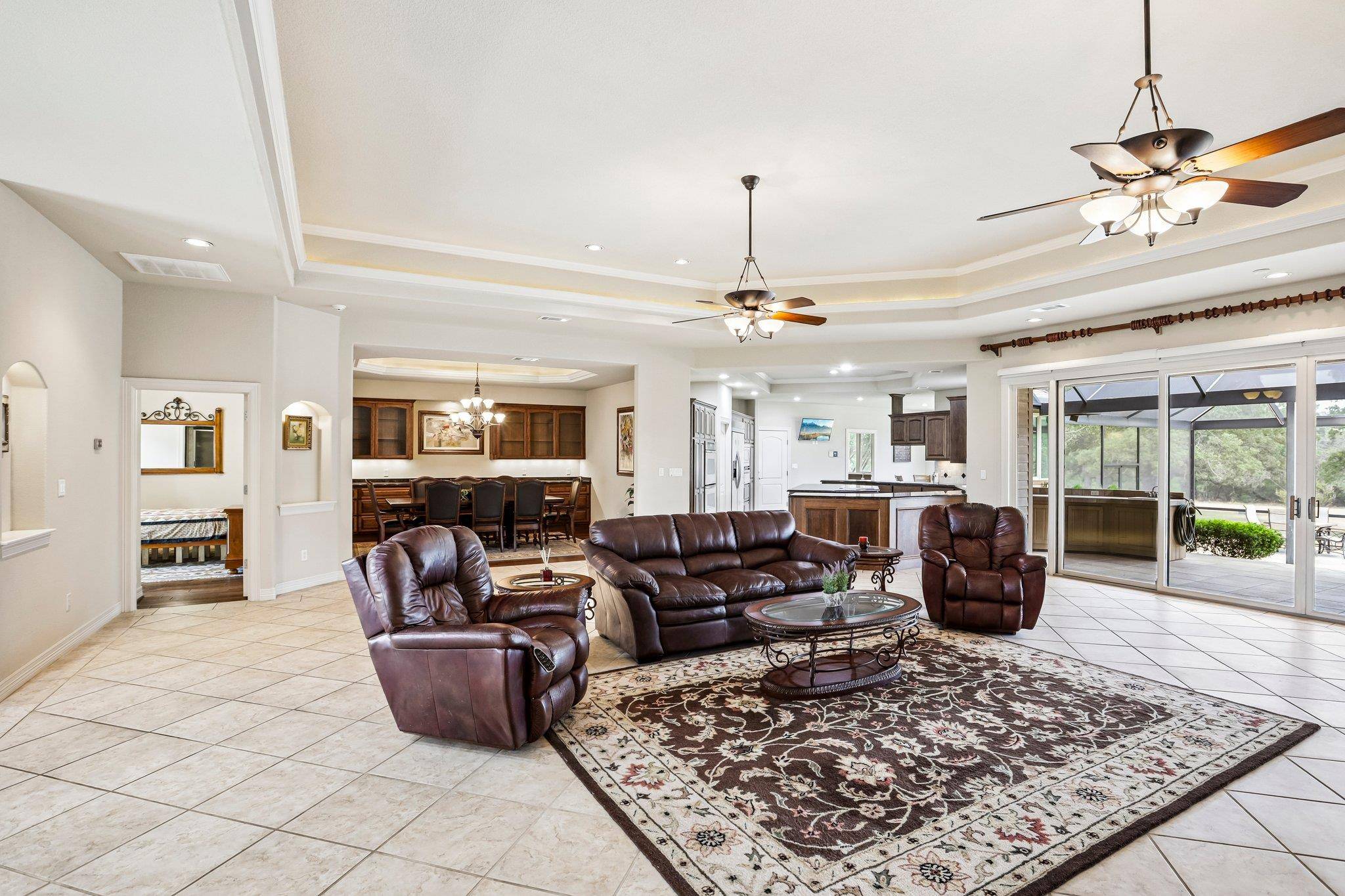 101 Flint Rock TRL, Spicewood, TX 78669