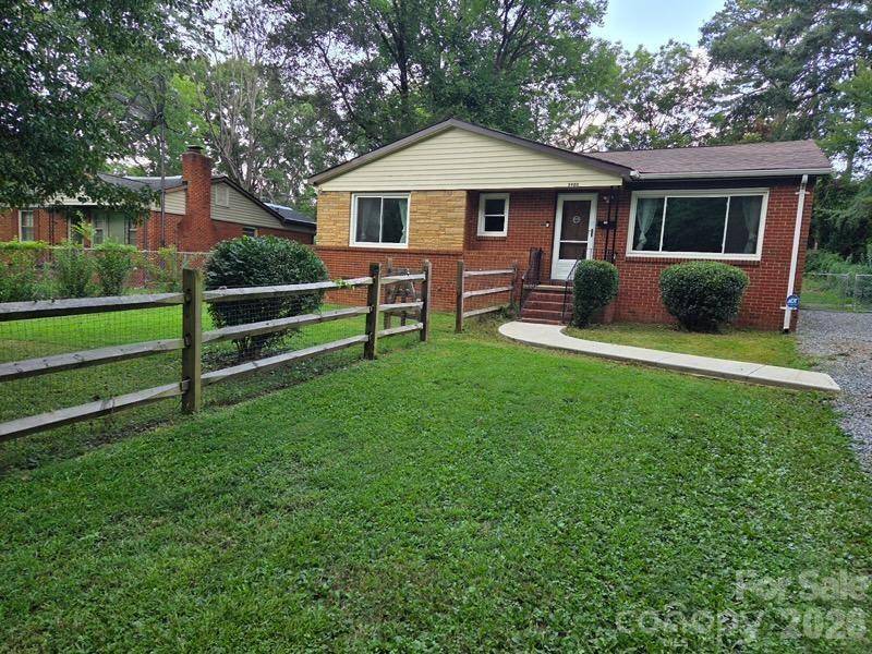 3960 Bristol DR, Charlotte, NC 28208
