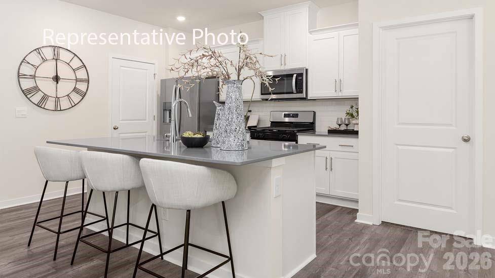 633 17th Avenue DR NE, Hickory, NC 28601