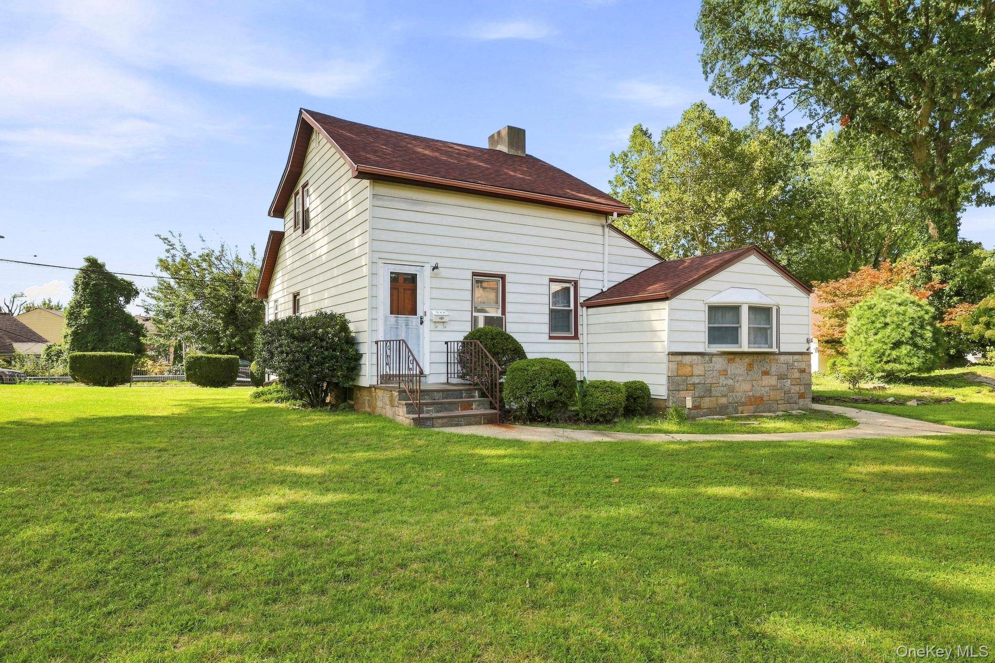 83 Brewster AVE, Yonkers, NY 10701