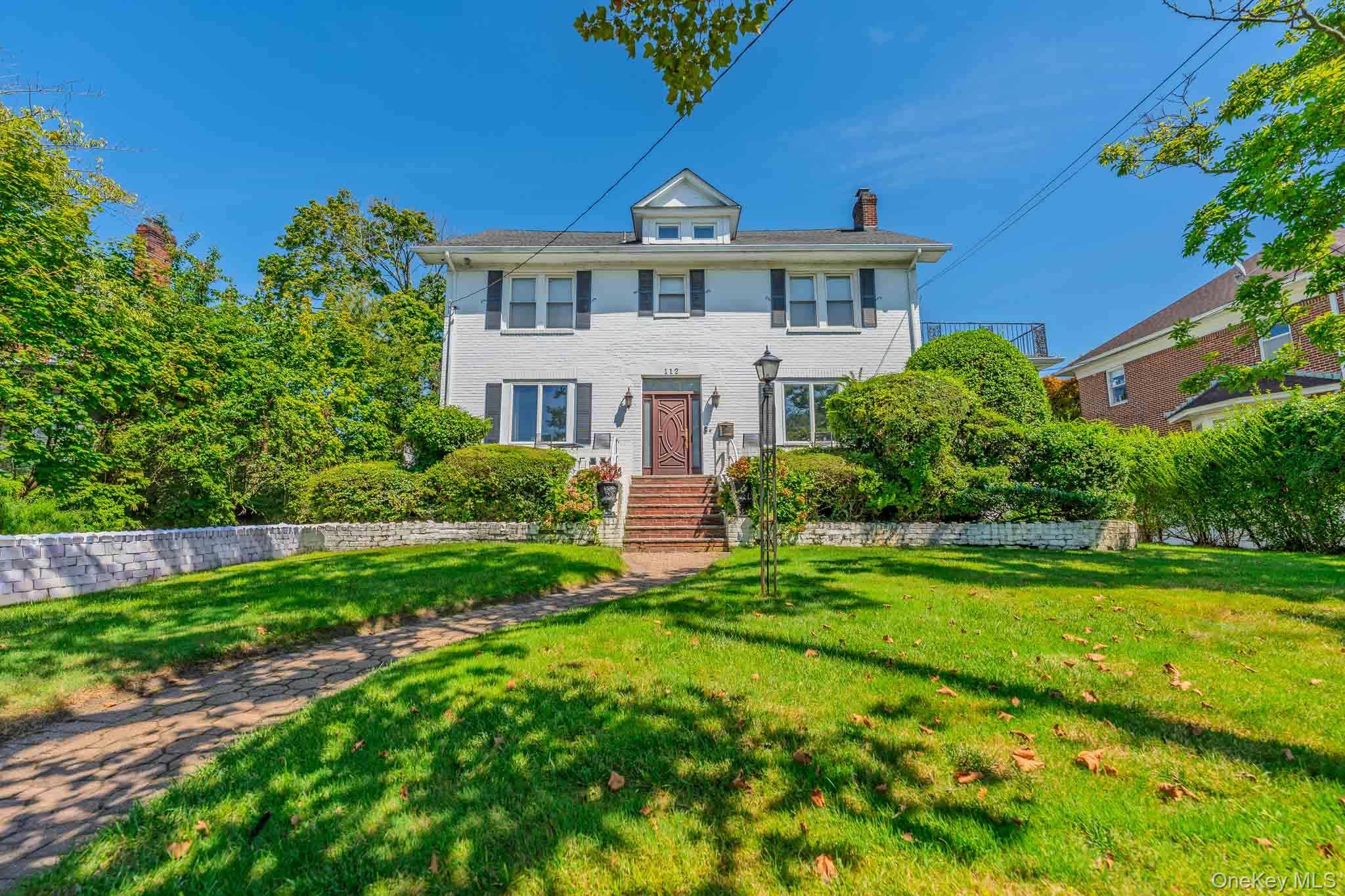 112 Harrison ST, Lawrence, NY 11559