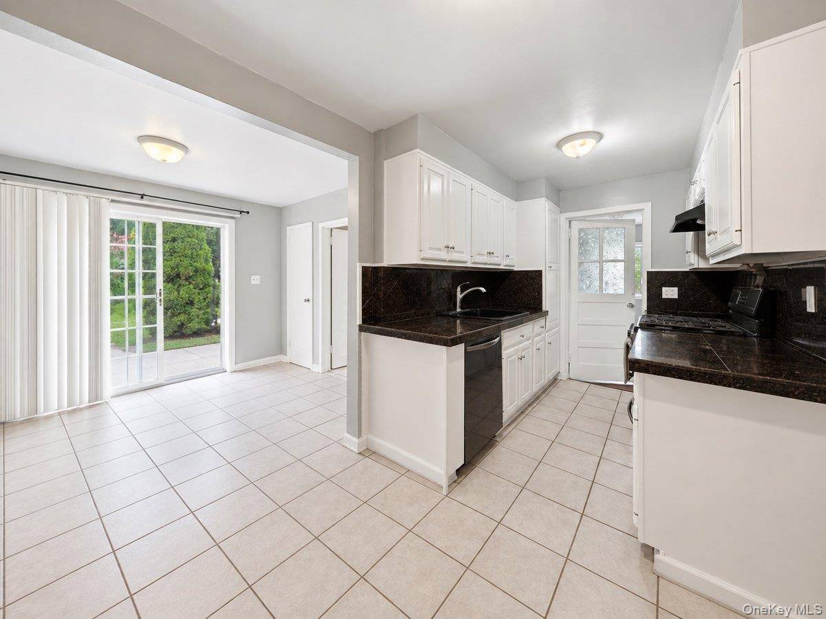 140 Whitman RD, Yonkers, NY 10710
