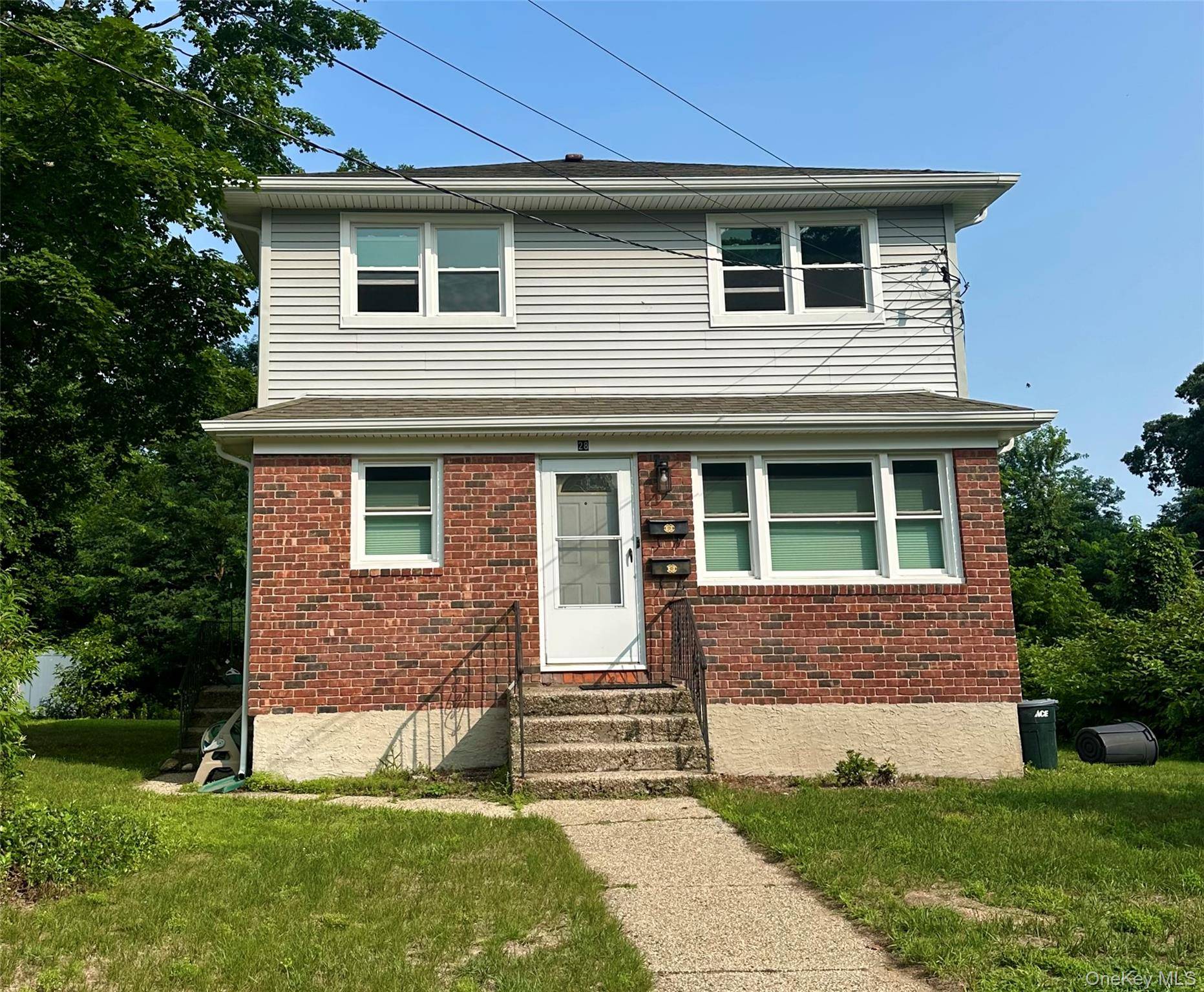 28 Warner, Ronkonkoma, NY 11779