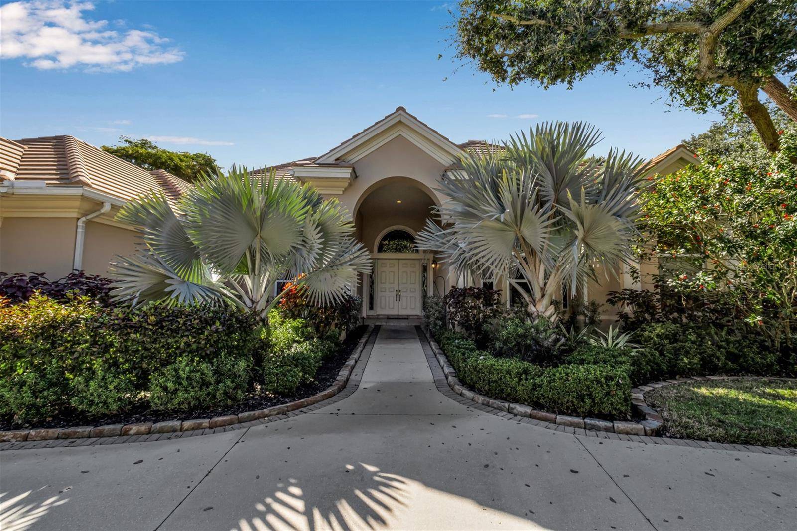 362 MACEWEN DR, Osprey, FL 34229
