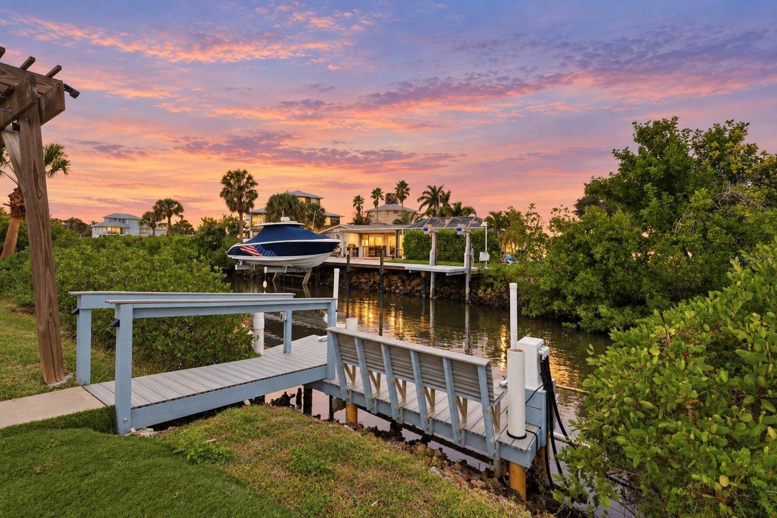 509 BUENA VISTA DR, Nokomis, FL 34275