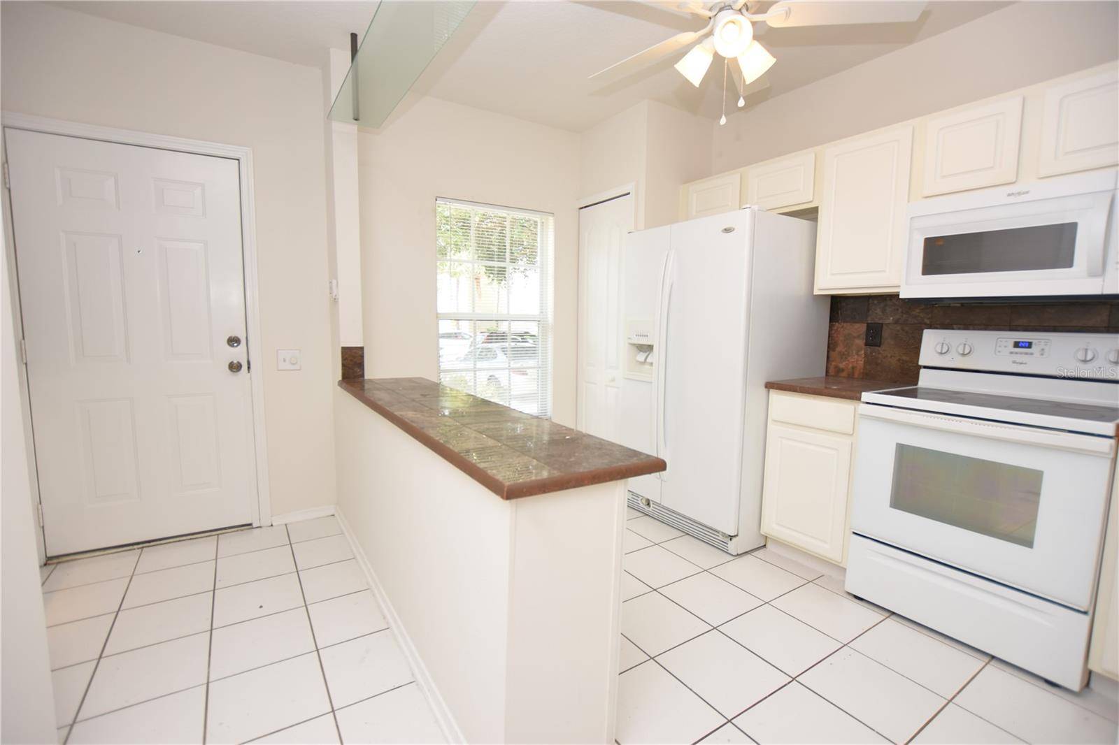 2308 LAKE WOODBERRY CIR, Brandon, FL 33510