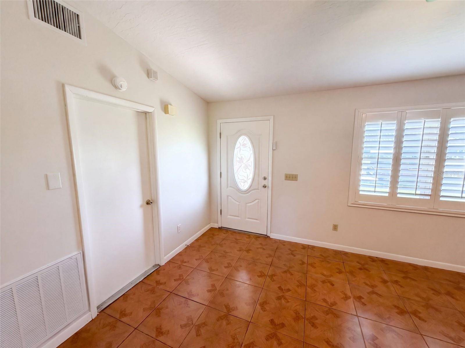 1008 LYNBROOK ST NW, Palm Bay, FL 32907