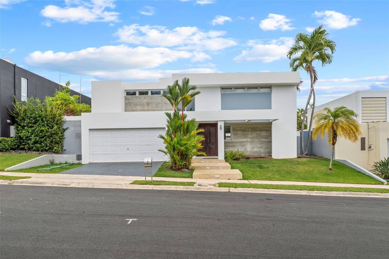 N-19 LOS GAVILANES, Guaynabo, PR 00969
