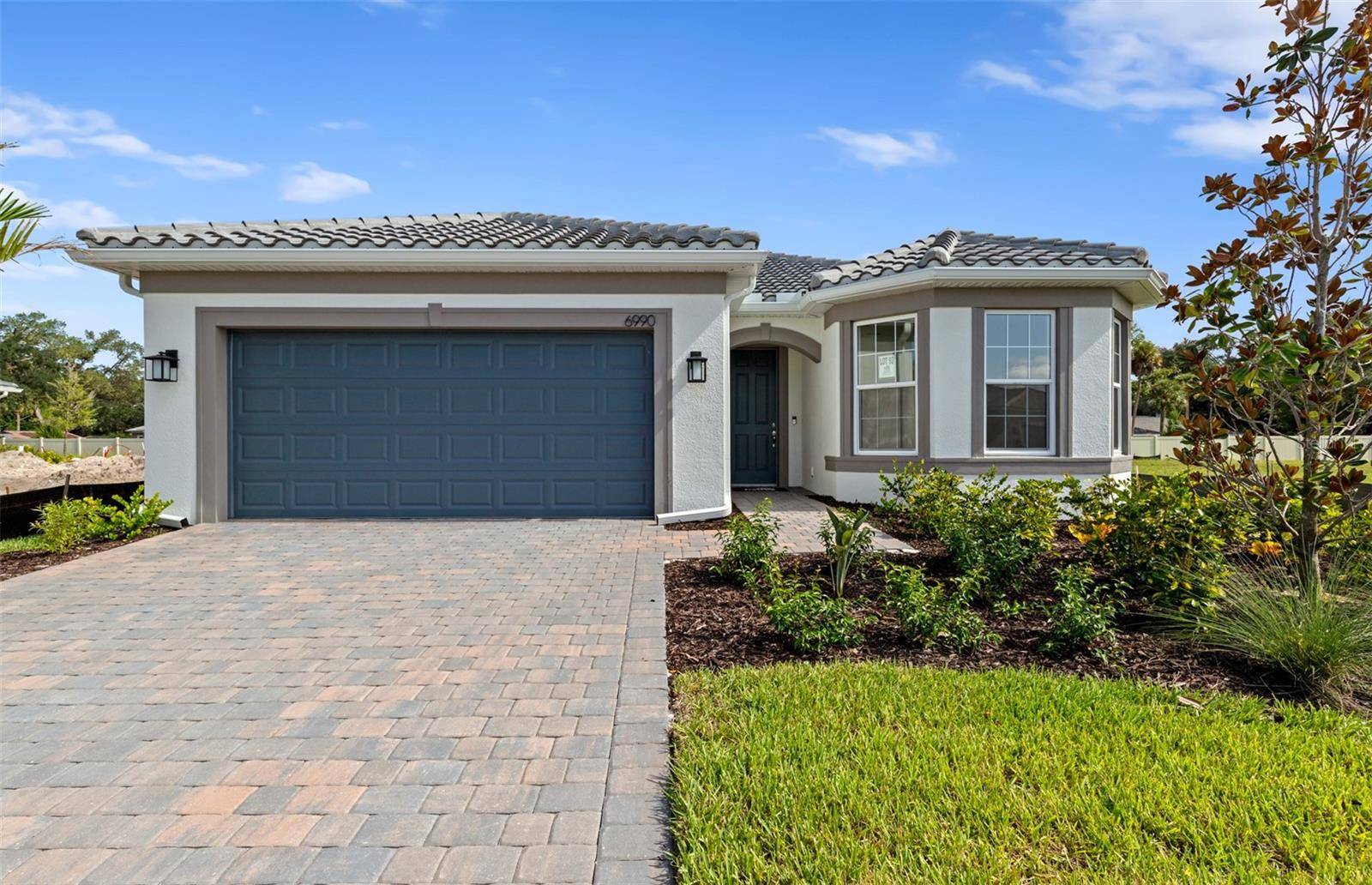 6990 MINNEOLA CT, Nokomis, FL 34275