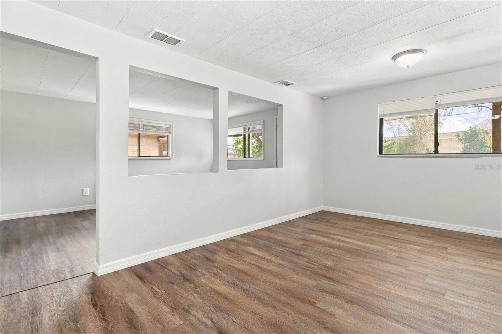 2510 38TH ST S, St Petersburg, FL 33711