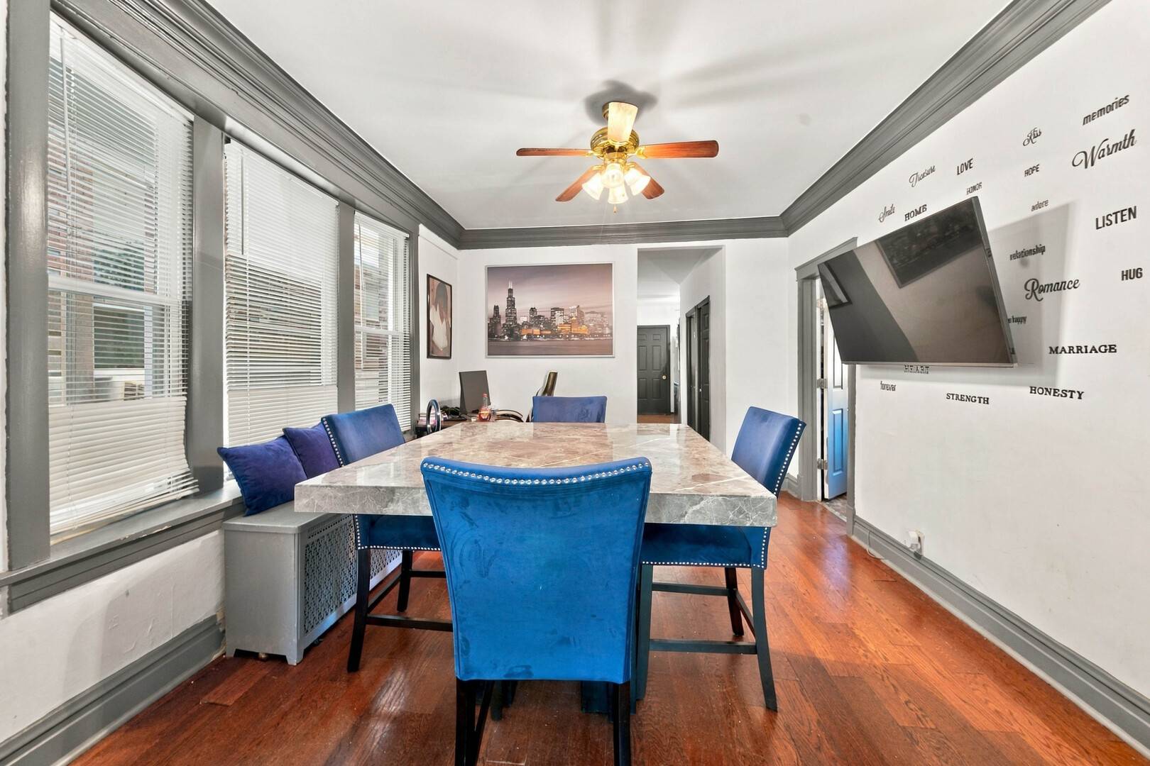 4109 W Van Buren ST, Chicago, IL 60624