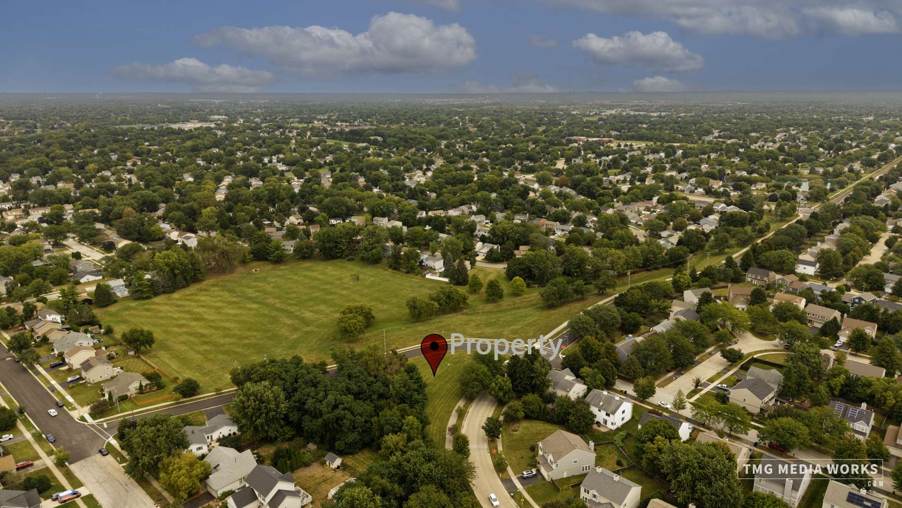 2 E 87 ST, Aurora, IL 60502