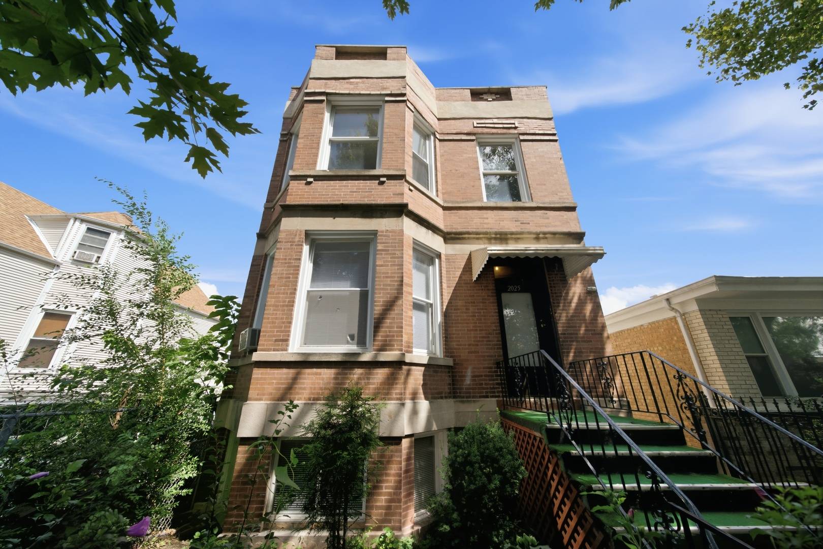 2025 N Lawler AVE, Chicago, IL 60639