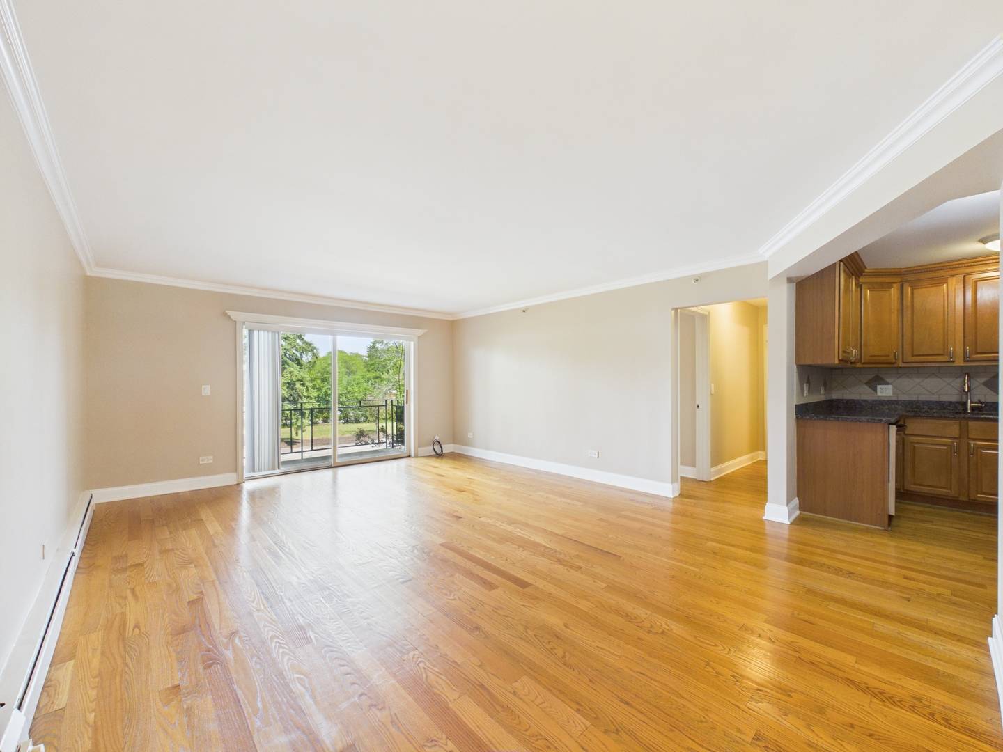 2210 S GOEBBERT RD #226, Arlington Heights, IL 60005