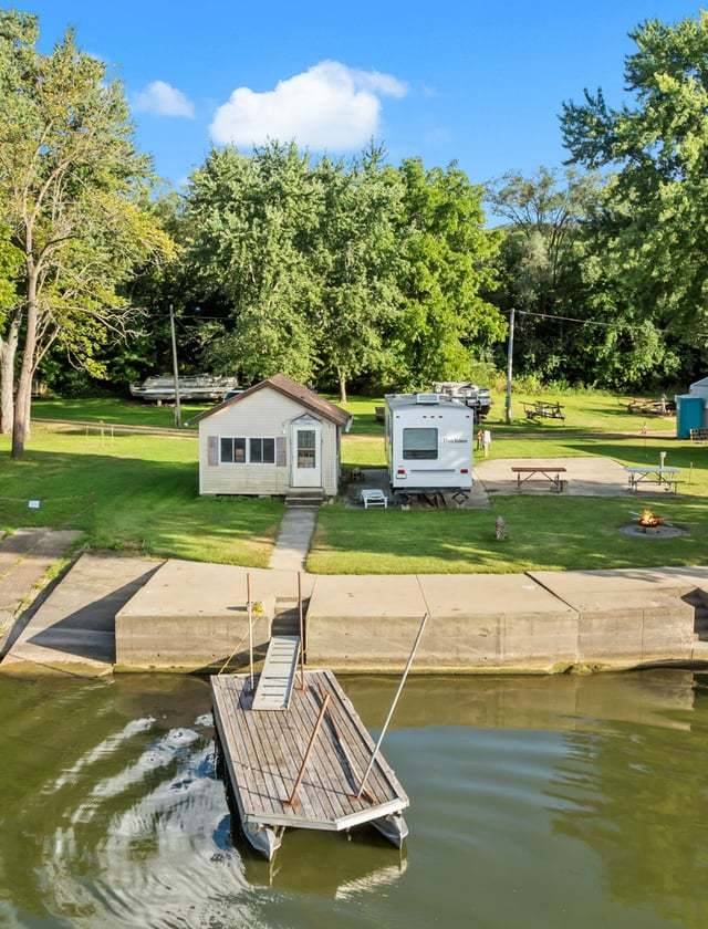1246 N River RD, Byron, IL 61010