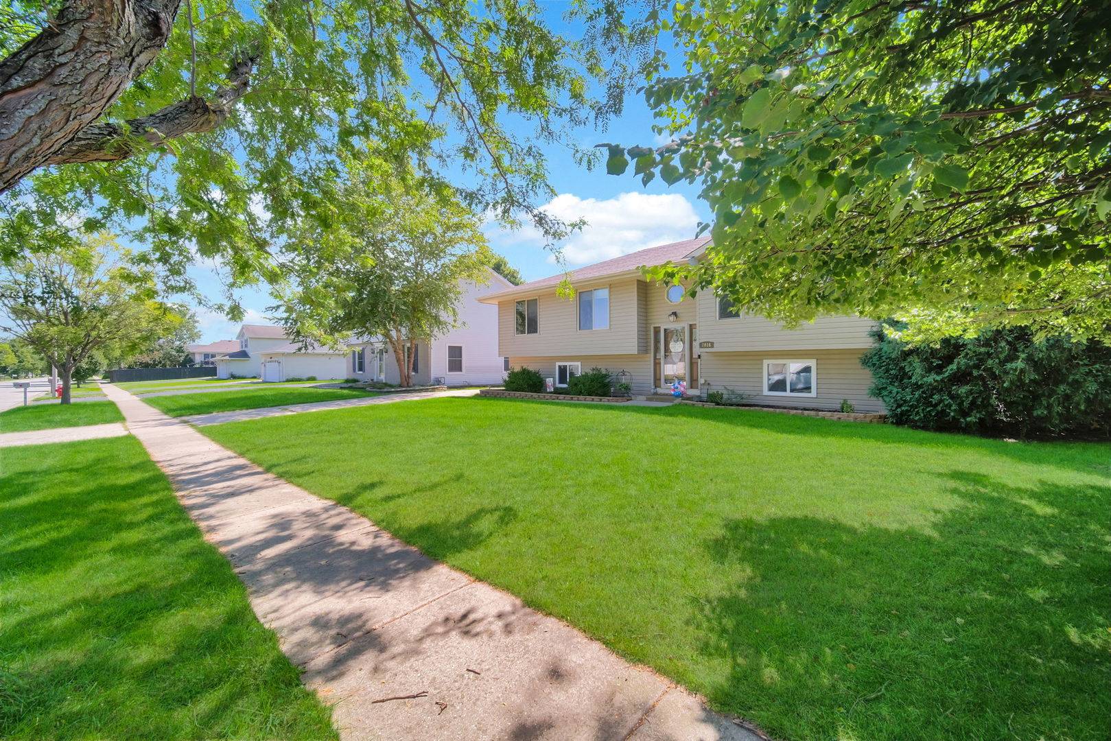 7016 Lewis Clark DR, Plainfield, IL 60586