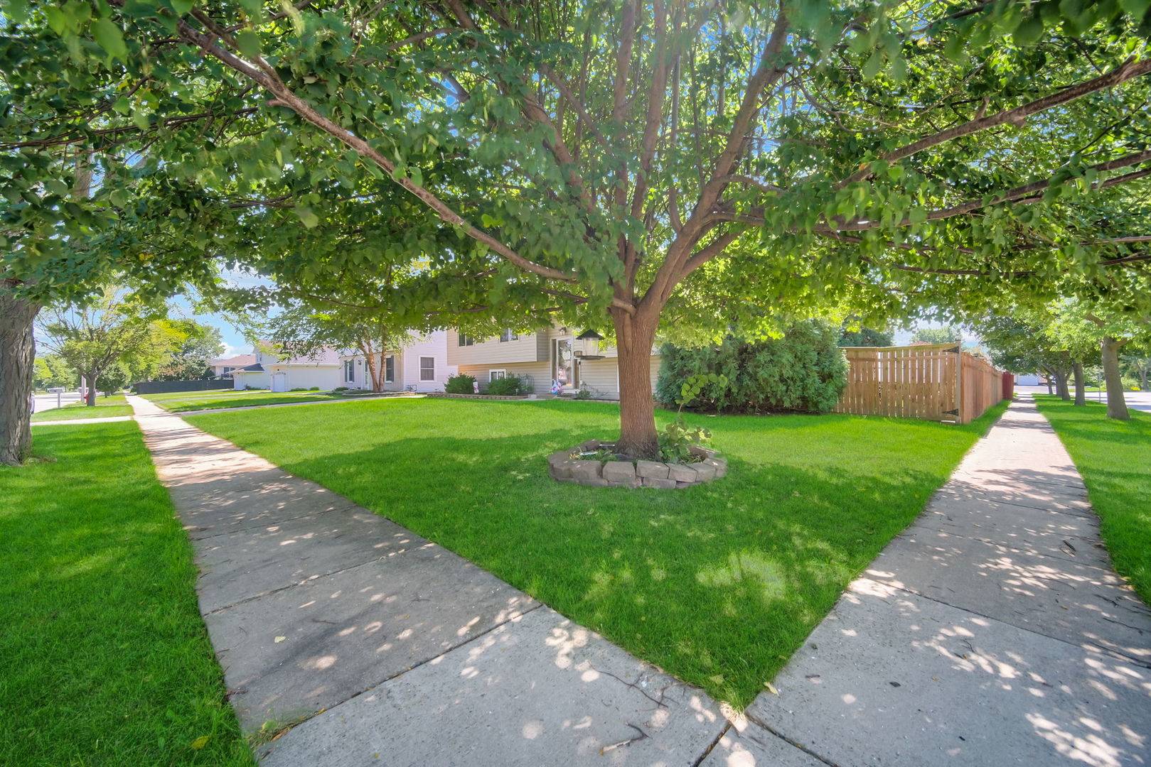 7016 Lewis Clark DR, Plainfield, IL 60586