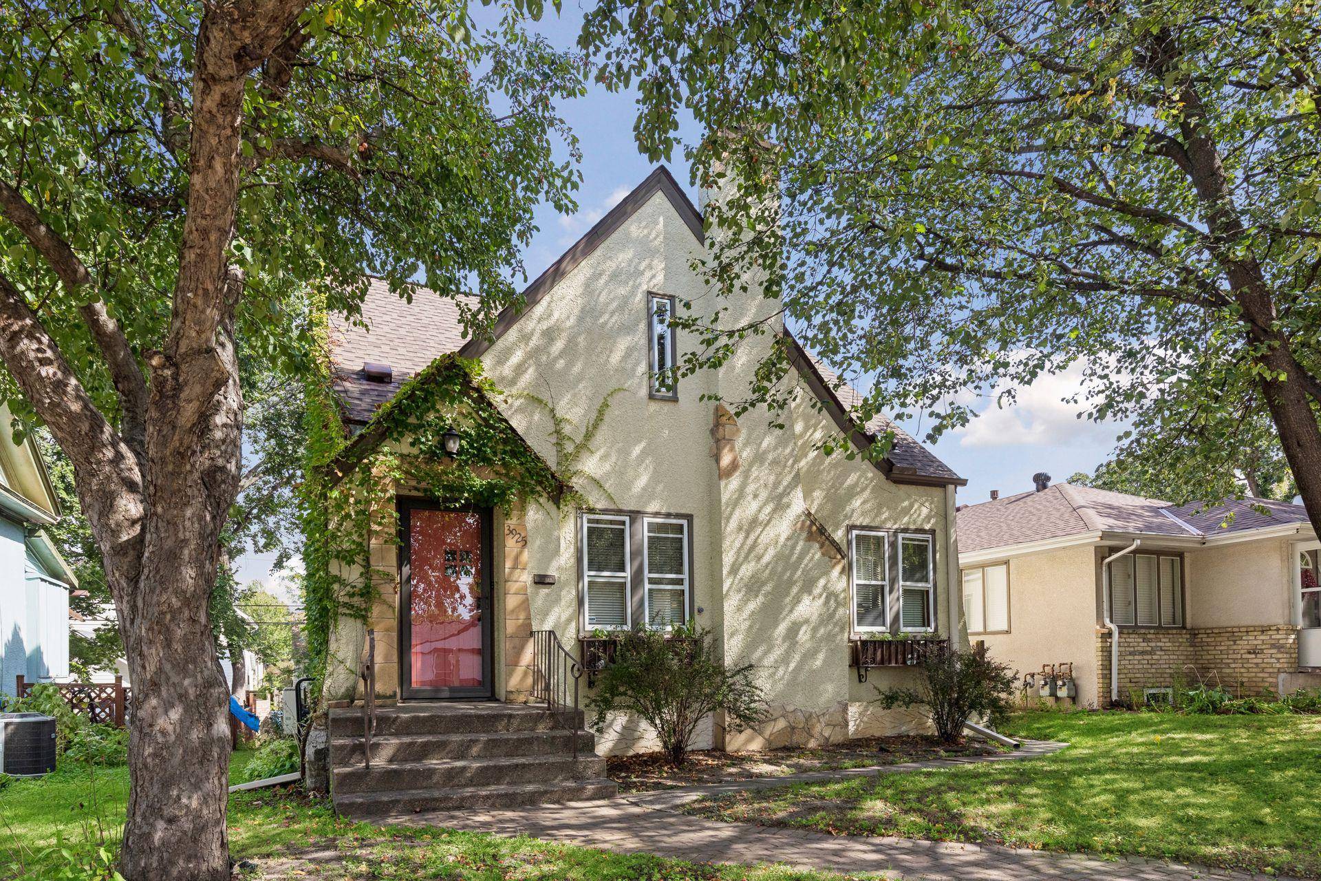 3925 France AVE S, Minneapolis, MN 55416