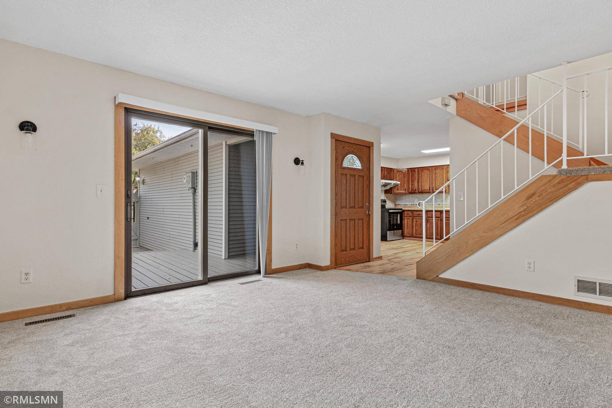 7688 Dunmore RD, Woodbury, MN 55125