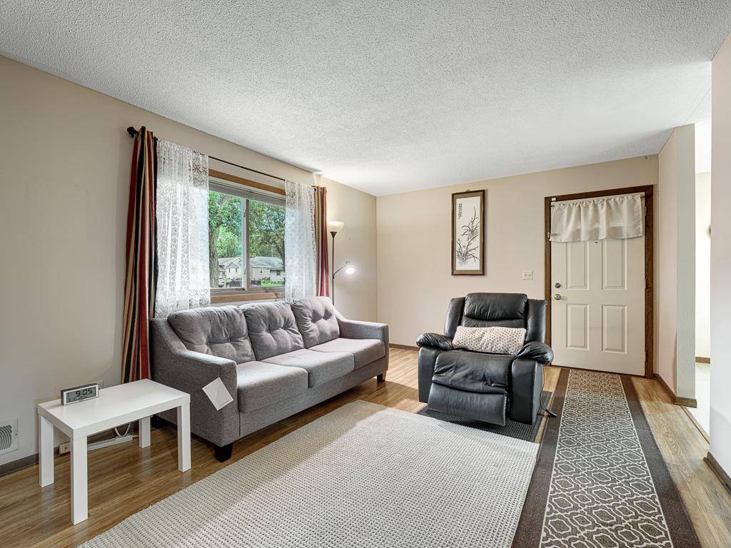 513 Arlington AVE E, Saint Paul, MN 55130