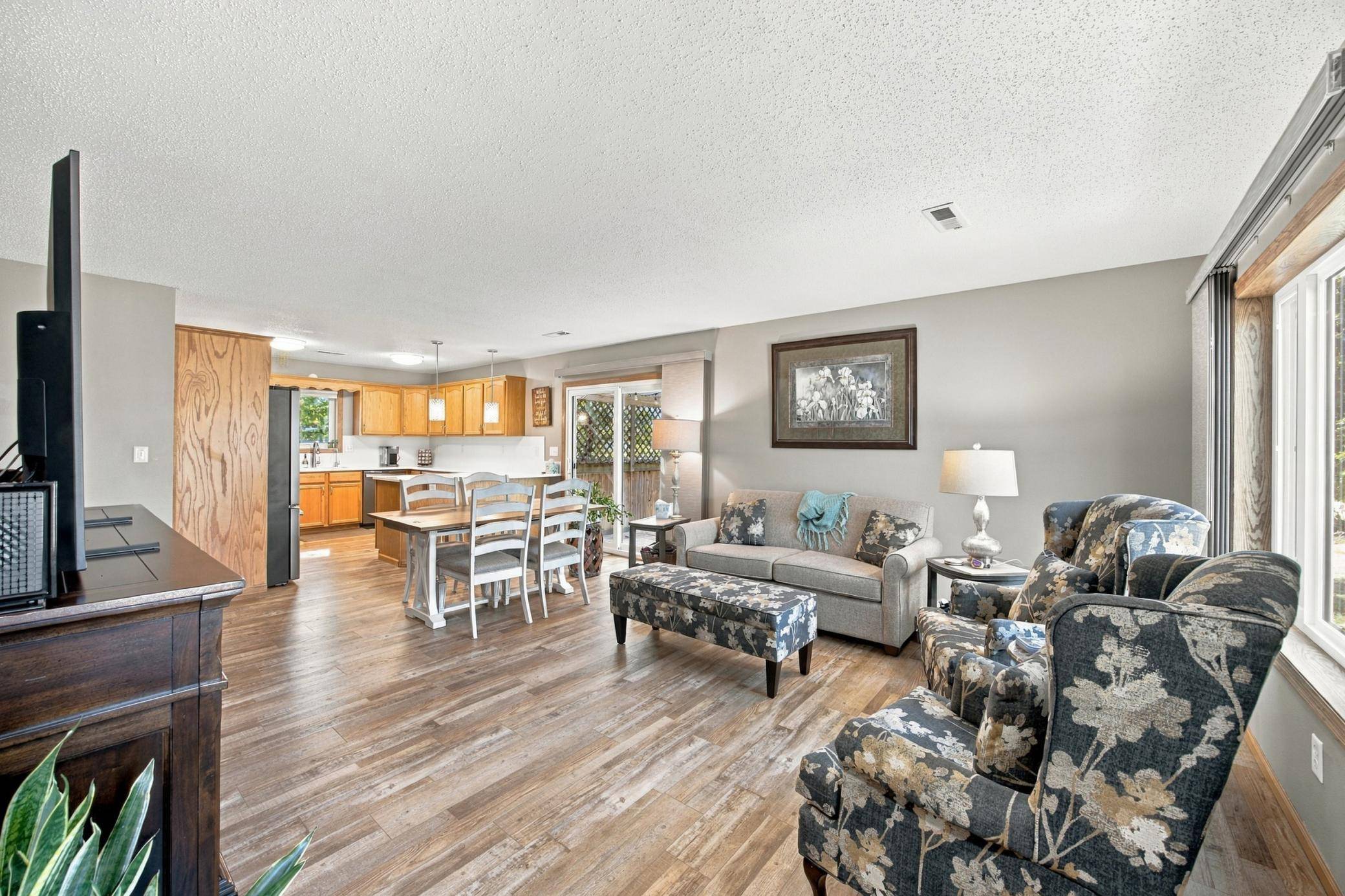 1706 12th ST N, Wahpeton, ND 58075