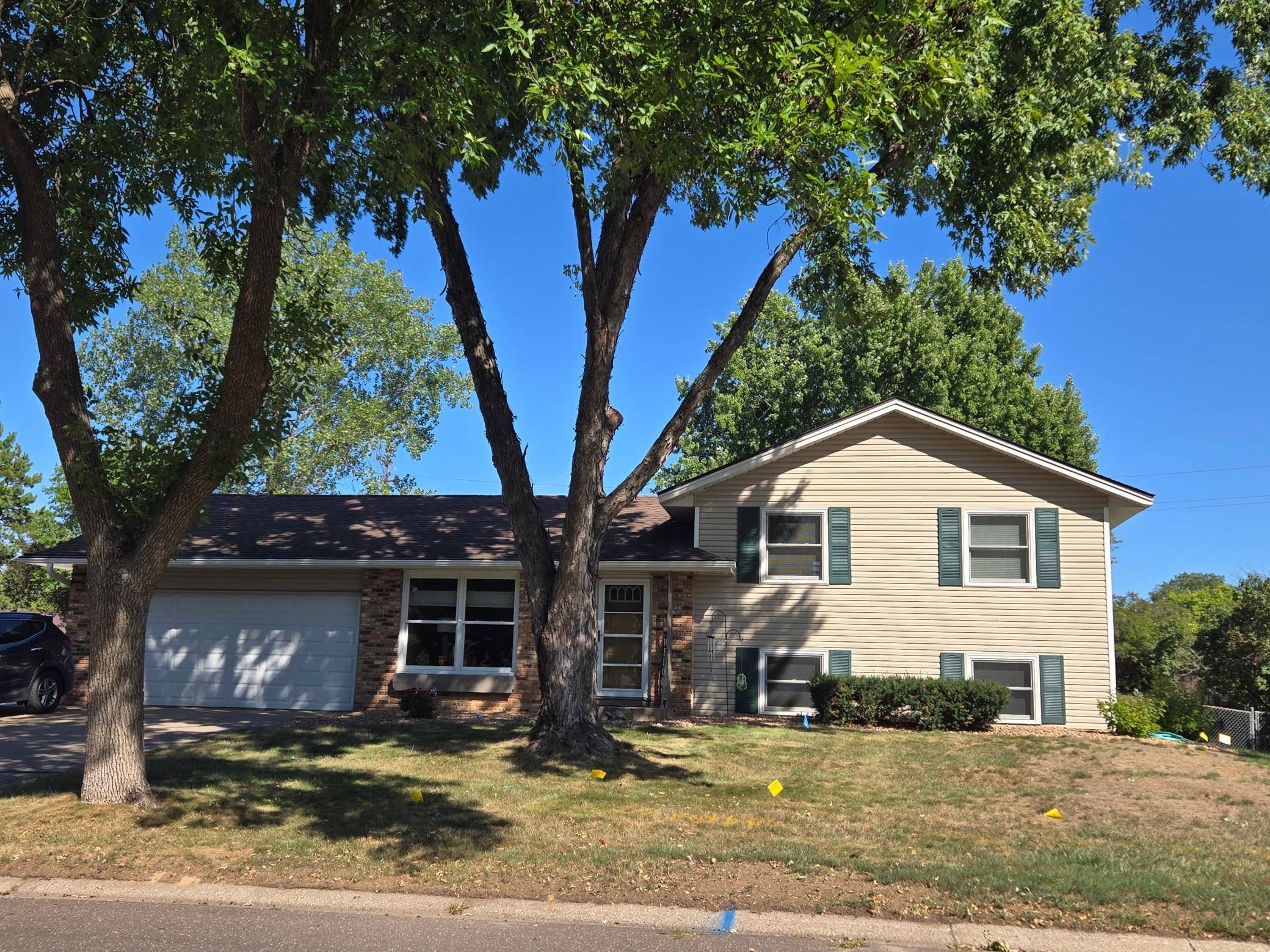 8419 Ivywood AVE S, Cottage Grove, MN 55016