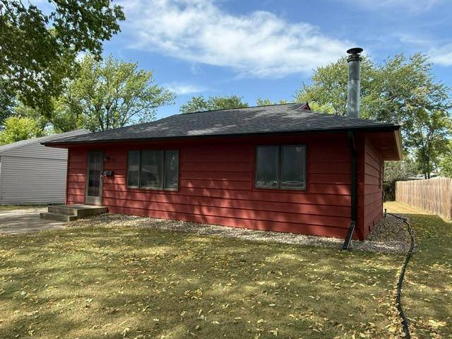 115 Fallwood RD, Redwood Falls, MN 56283