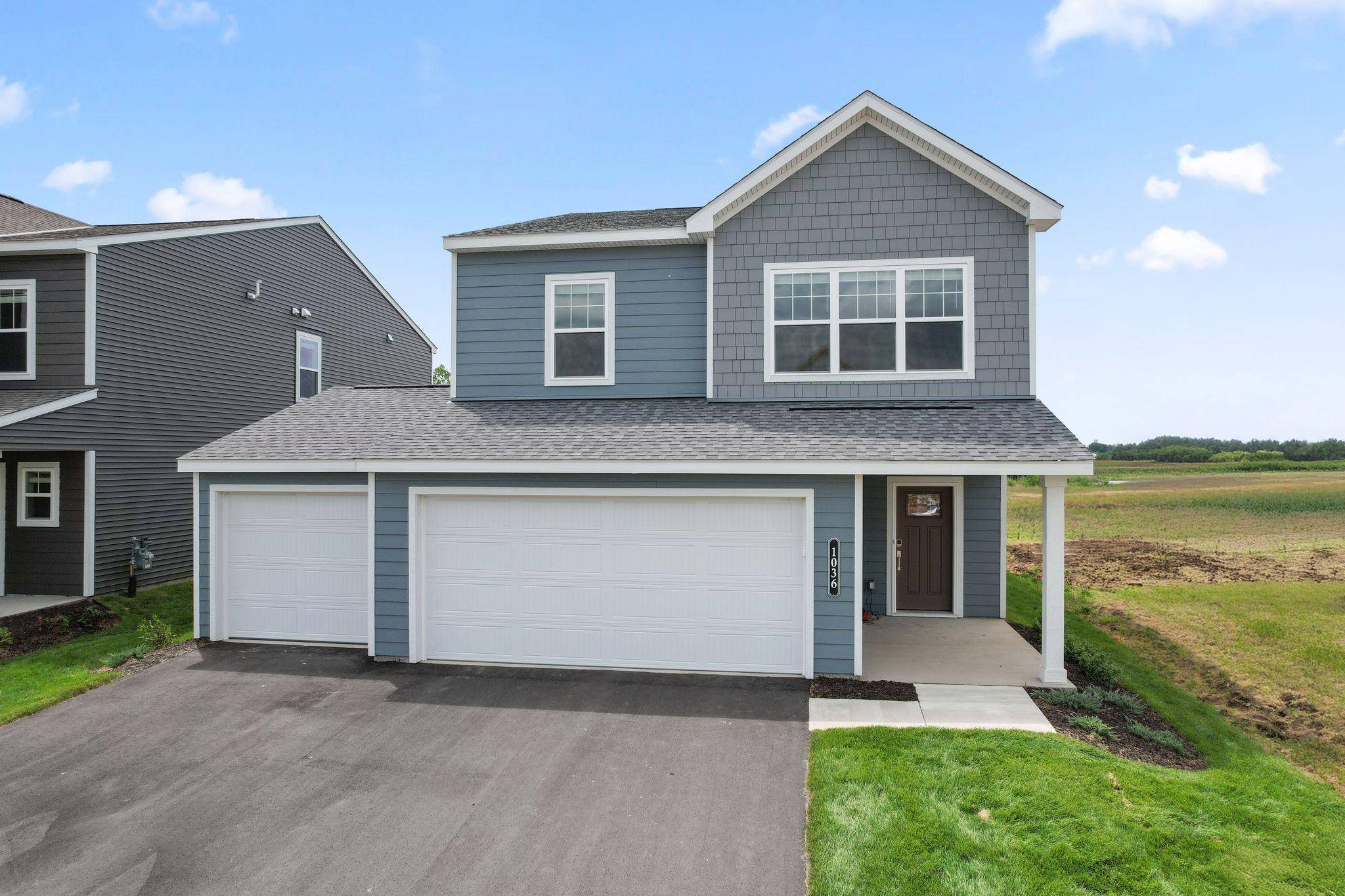 1036 Adamstown DR, Rosemount, MN 55068
