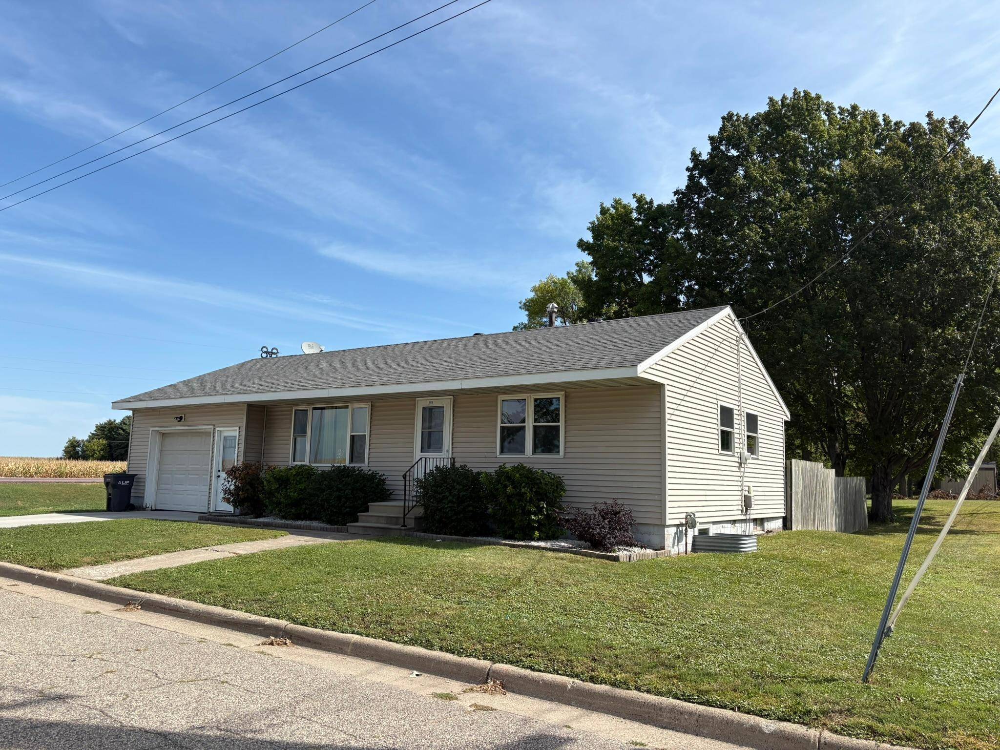 105 6th ST, Cleveland, MN 56017
