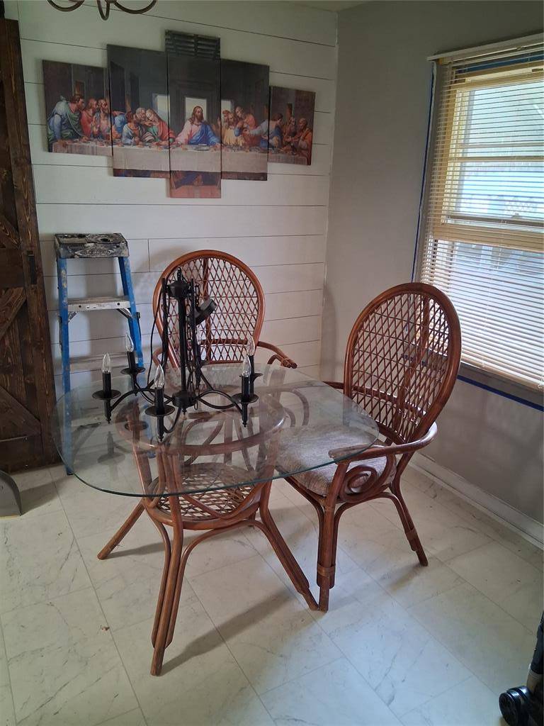 1223 W Oregon AVE, Chickasha, OK 73018