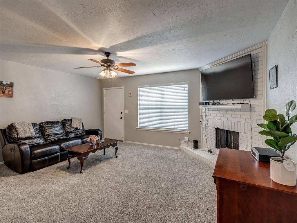 6742 N Meridian AVE, Oklahoma City, OK 73116