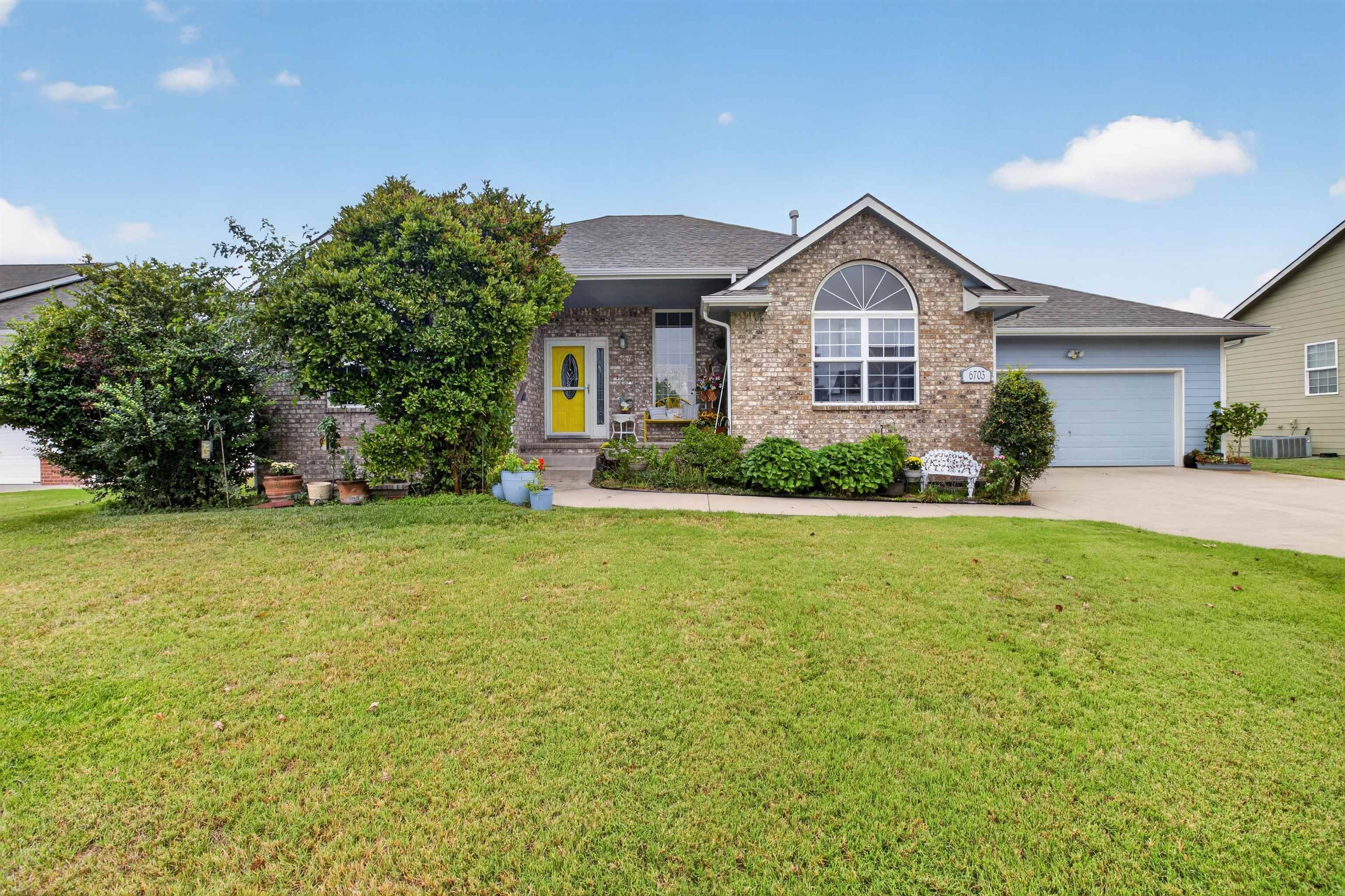 6703 E Summerside Pl, Bel Aire, KS 67226