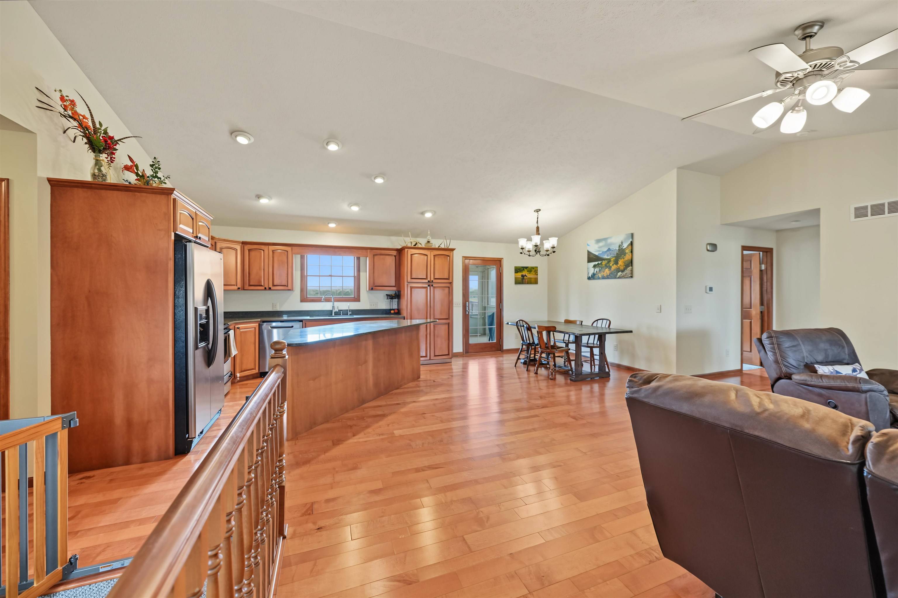 2418 Flag Rd, Abilene, KS 67410