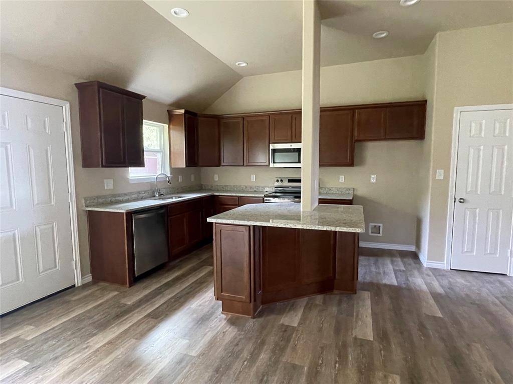721 HILLBURN, West Tawakoni, TX 75474
