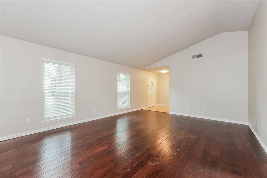 1800 Chittam Drive, Euless, TX 76039